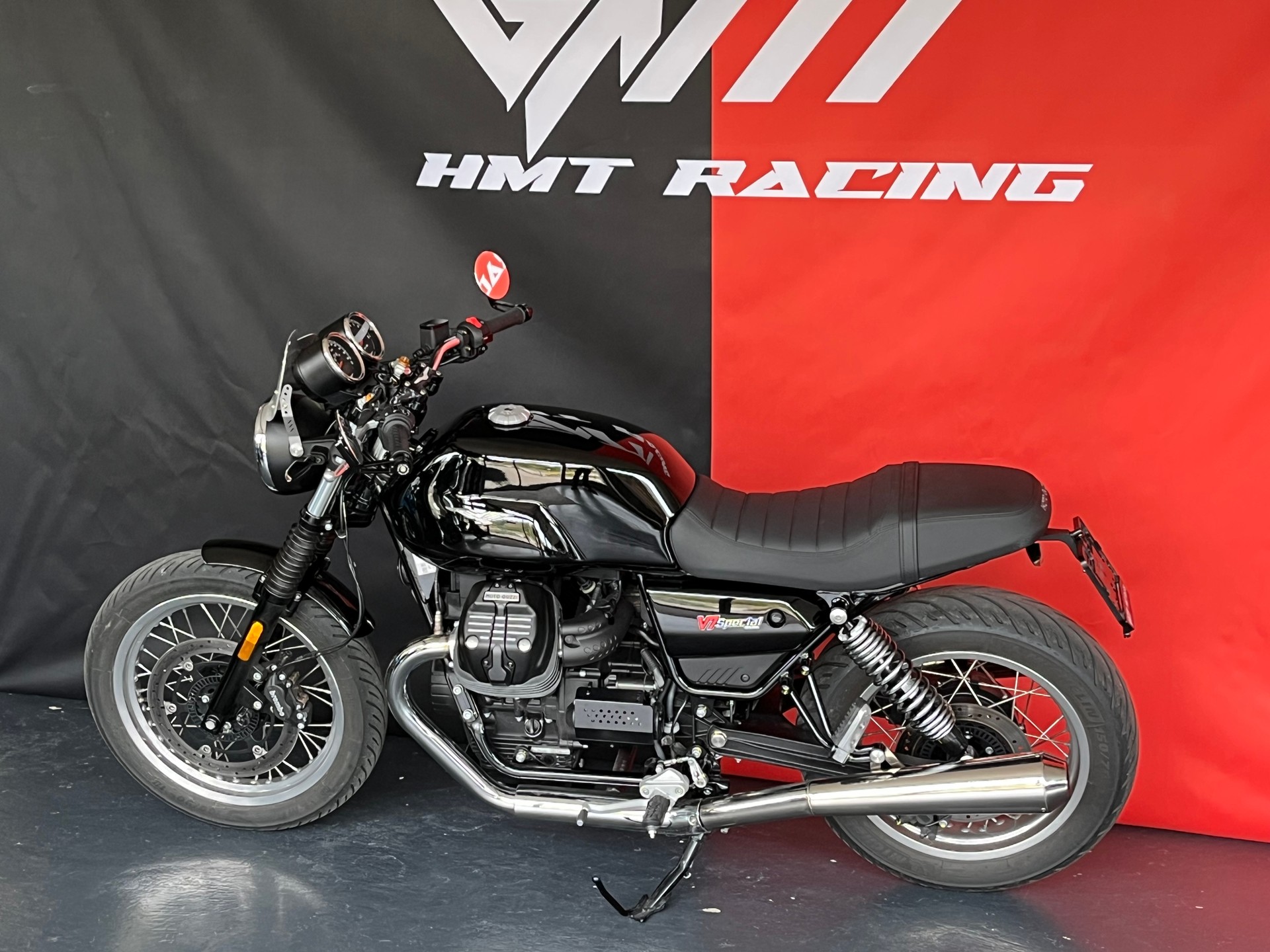 MOTO GUZZI V7 IV 850 Special Black level-showroom-element-1