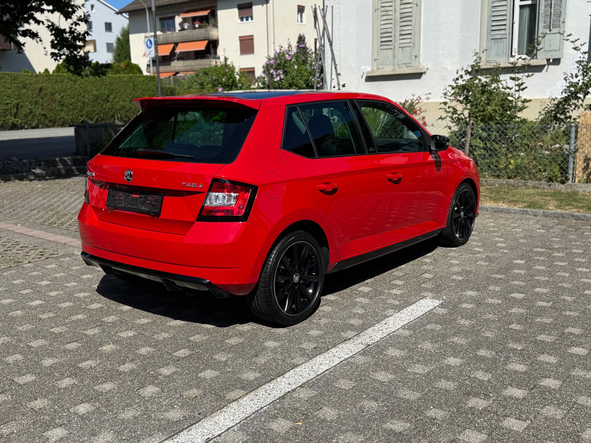 SKODA Fabia 1.0 TSI Monte Carlo DSG-image-4