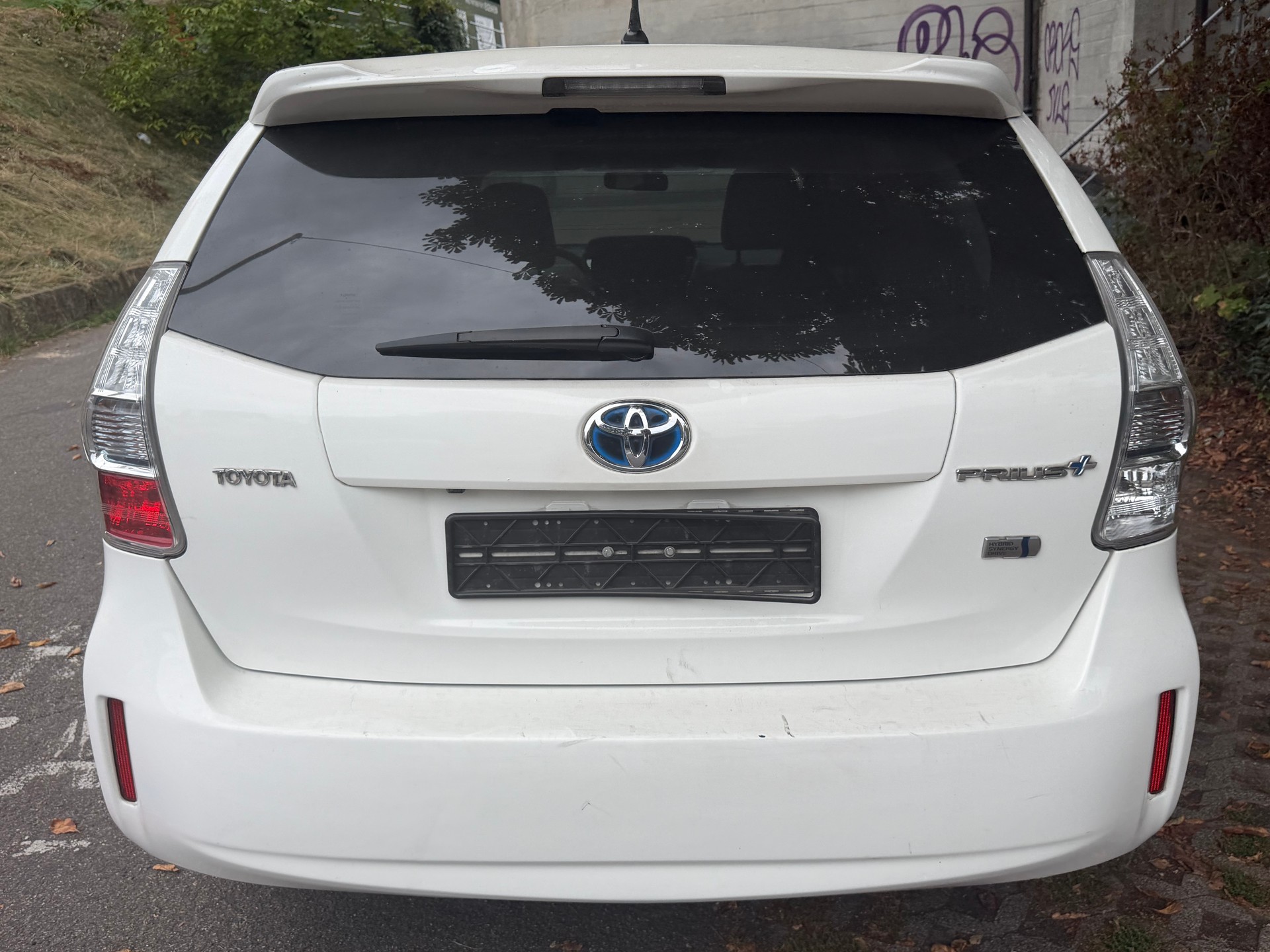 TOYOTA Prius+ 1.8 VVT-i HSD Sol-image-4