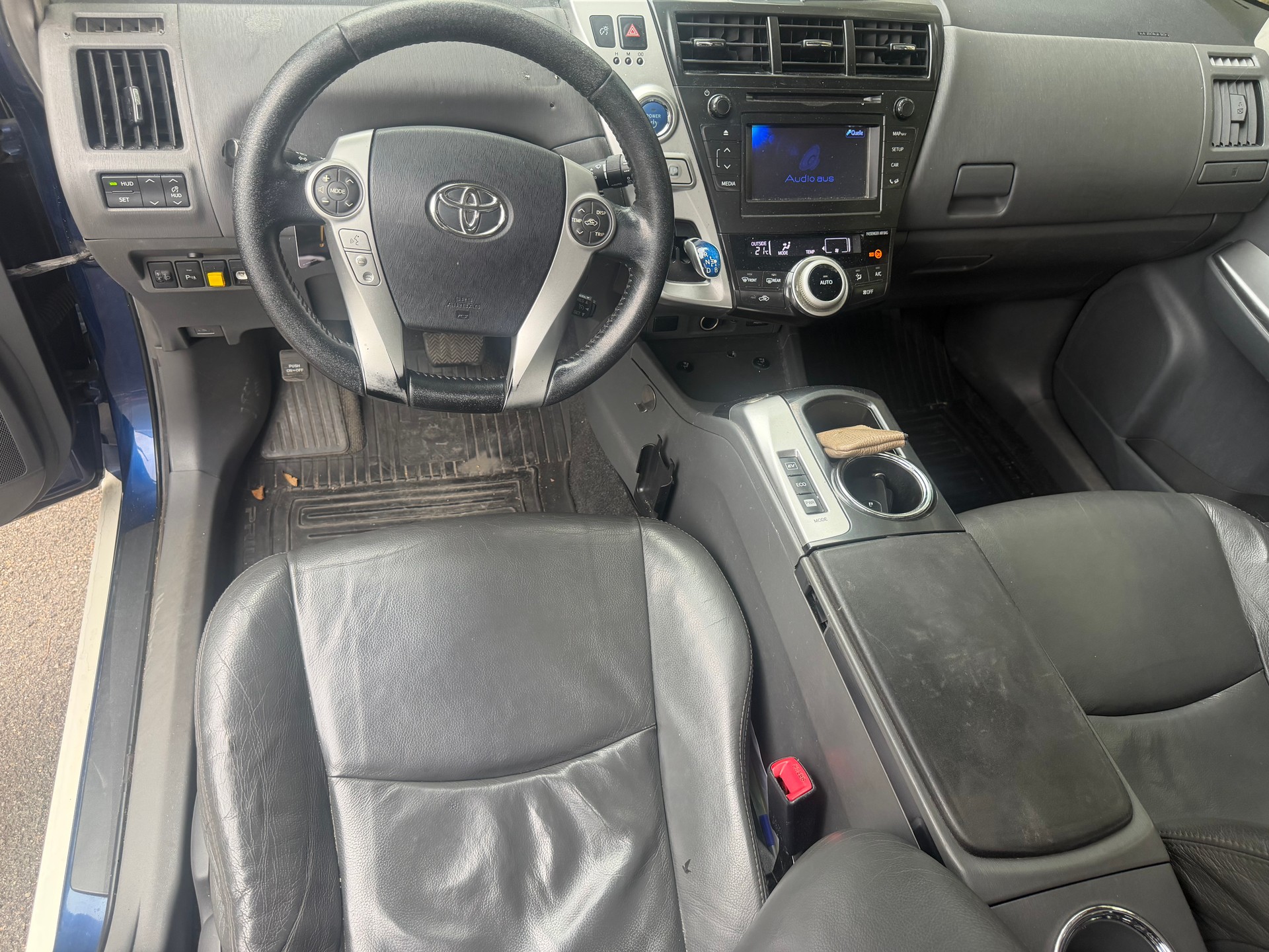 TOYOTA Prius+ 1.8 VVT-i HSD Sol-image-8