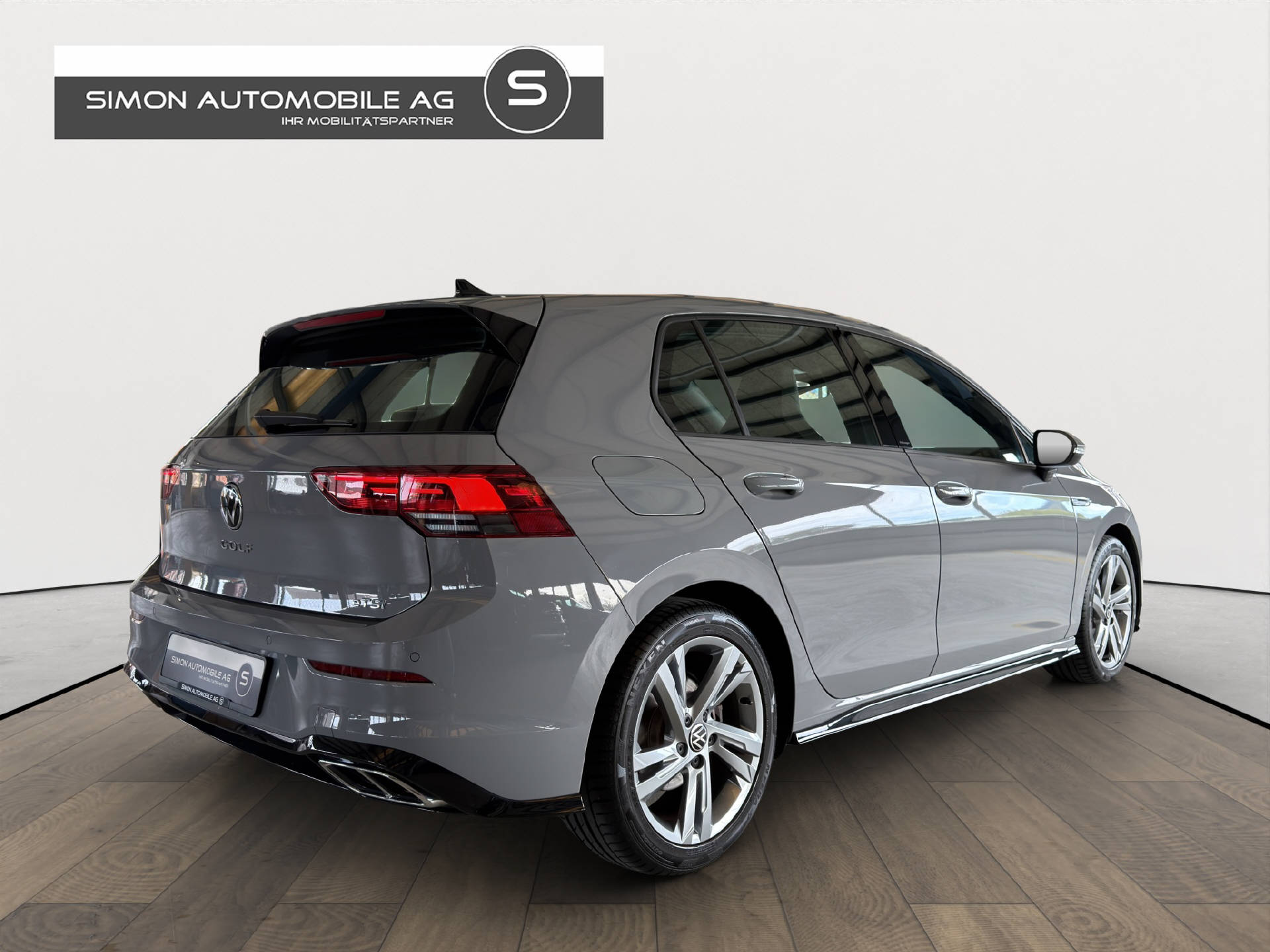 VW Golf VIII 1.5 eTSI R-Line 75 Edition DSG-image-5