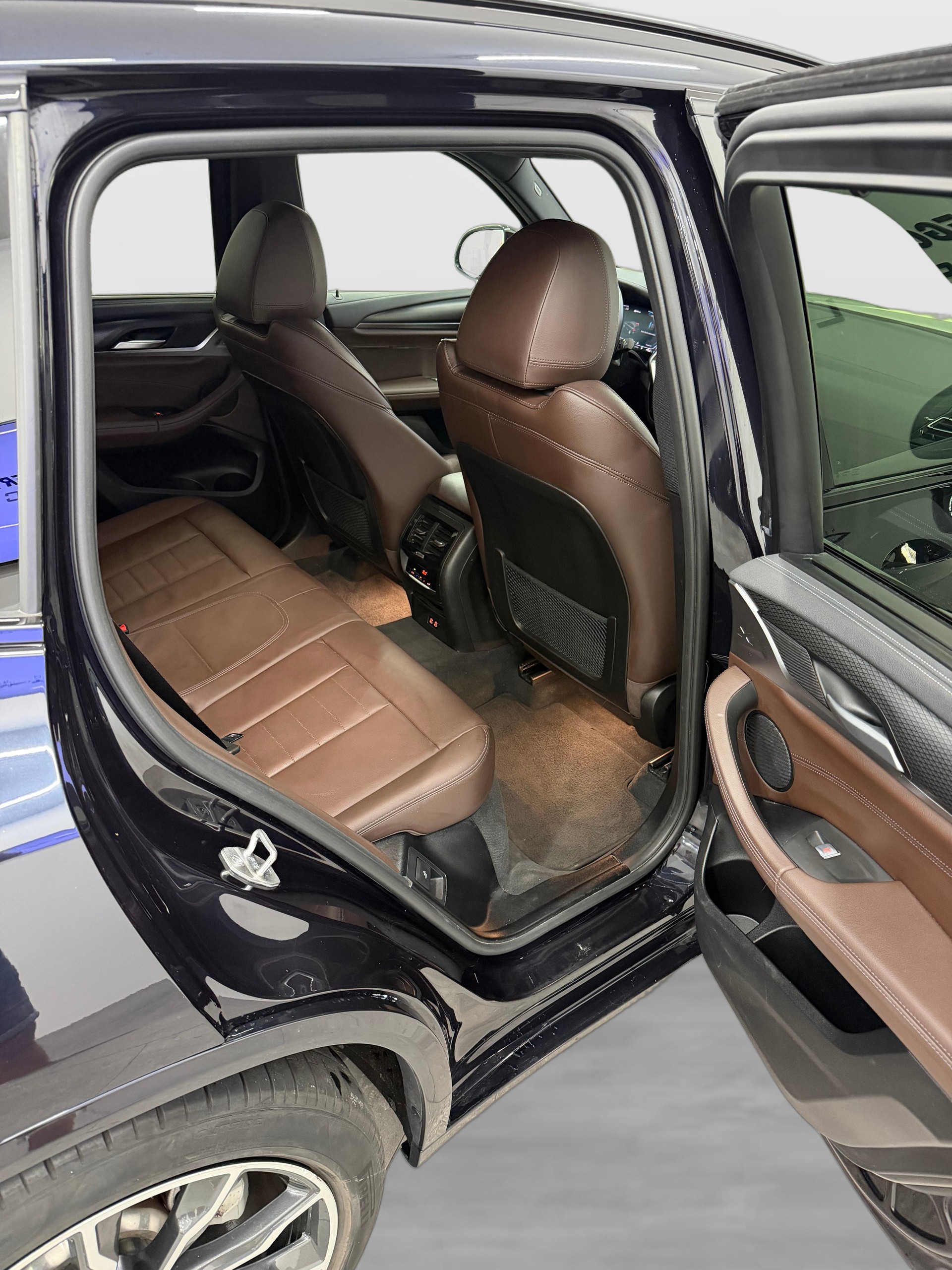 BMW X3 xDrive 30e M Sport Edition-image-13