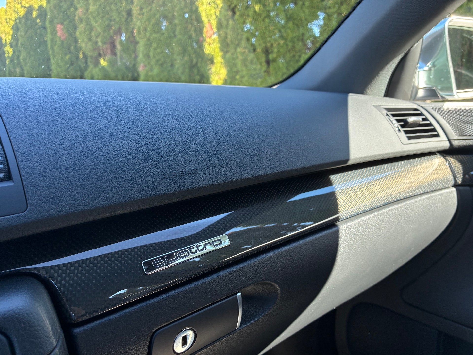AUDI 4.2 V8 quattro-image-15