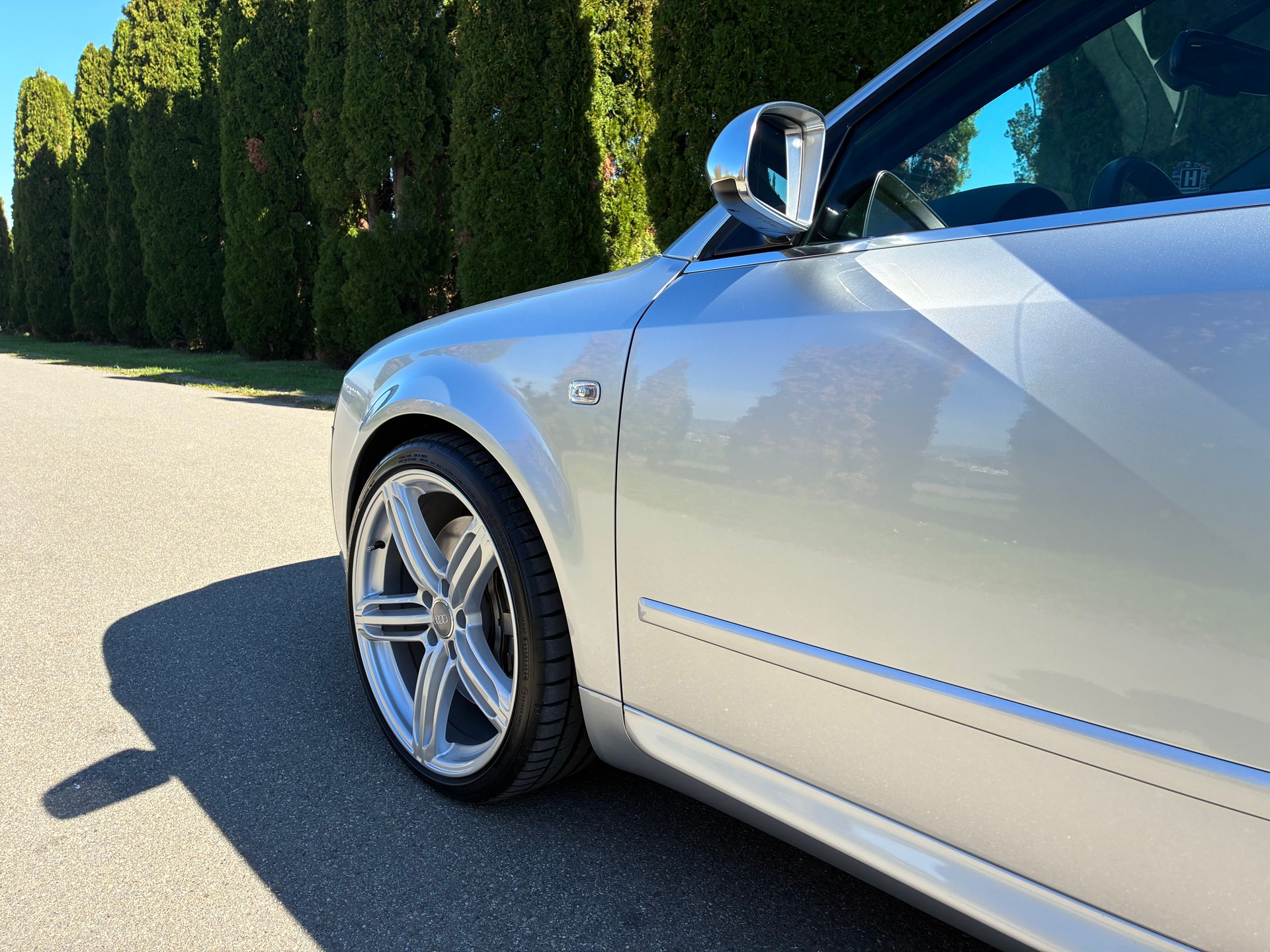 AUDI 4.2 V8 quattro-image-7