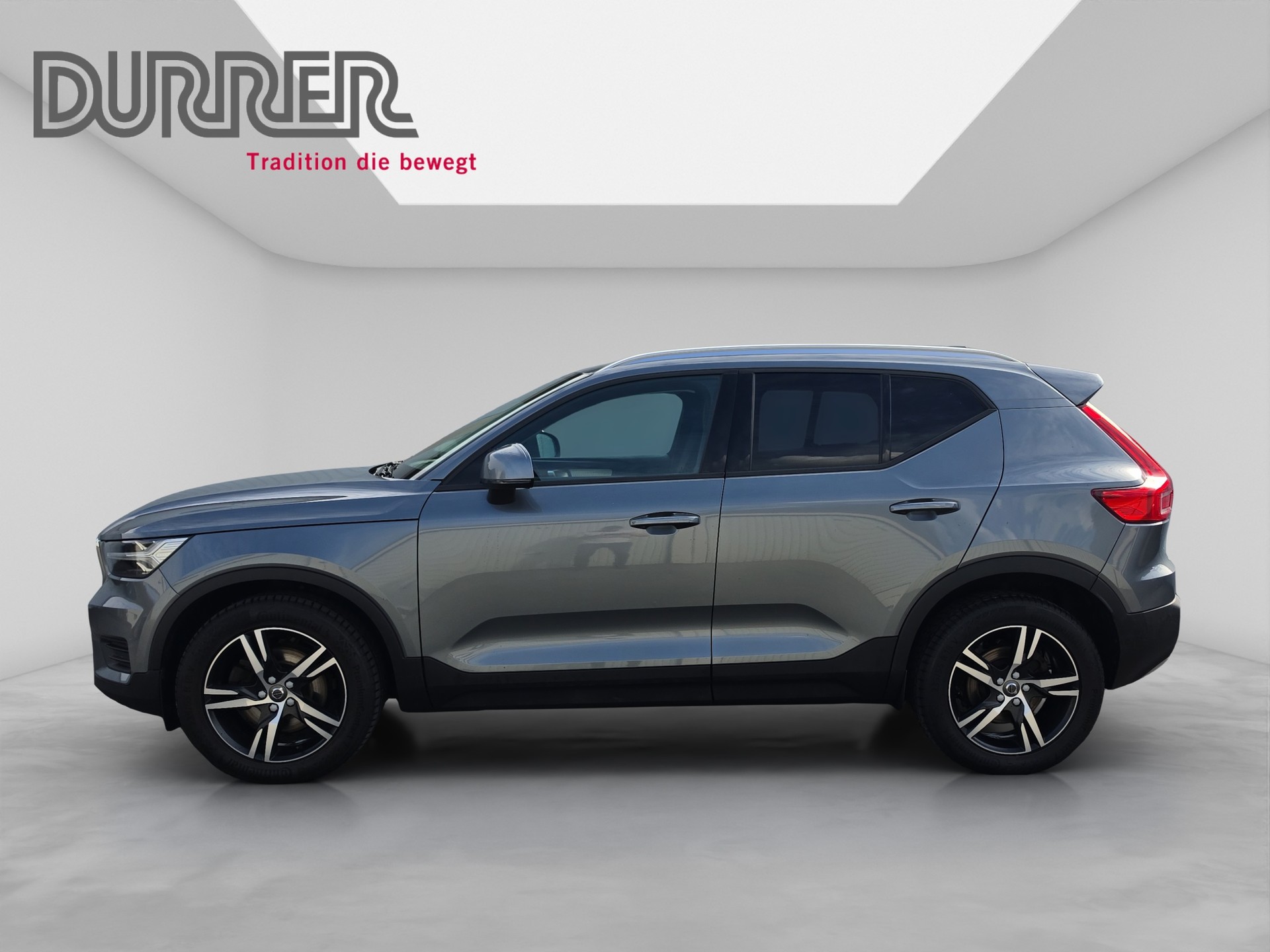 VOLVO XC40 2.0 D4 Momentum AWD-showroom-element-1