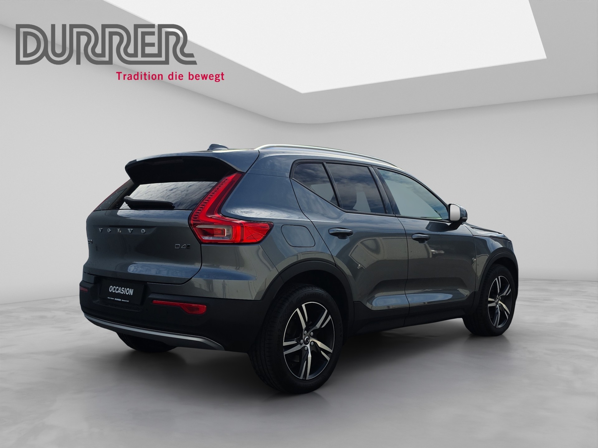 VOLVO XC40 2.0 D4 Momentum AWD-showroom-element-3