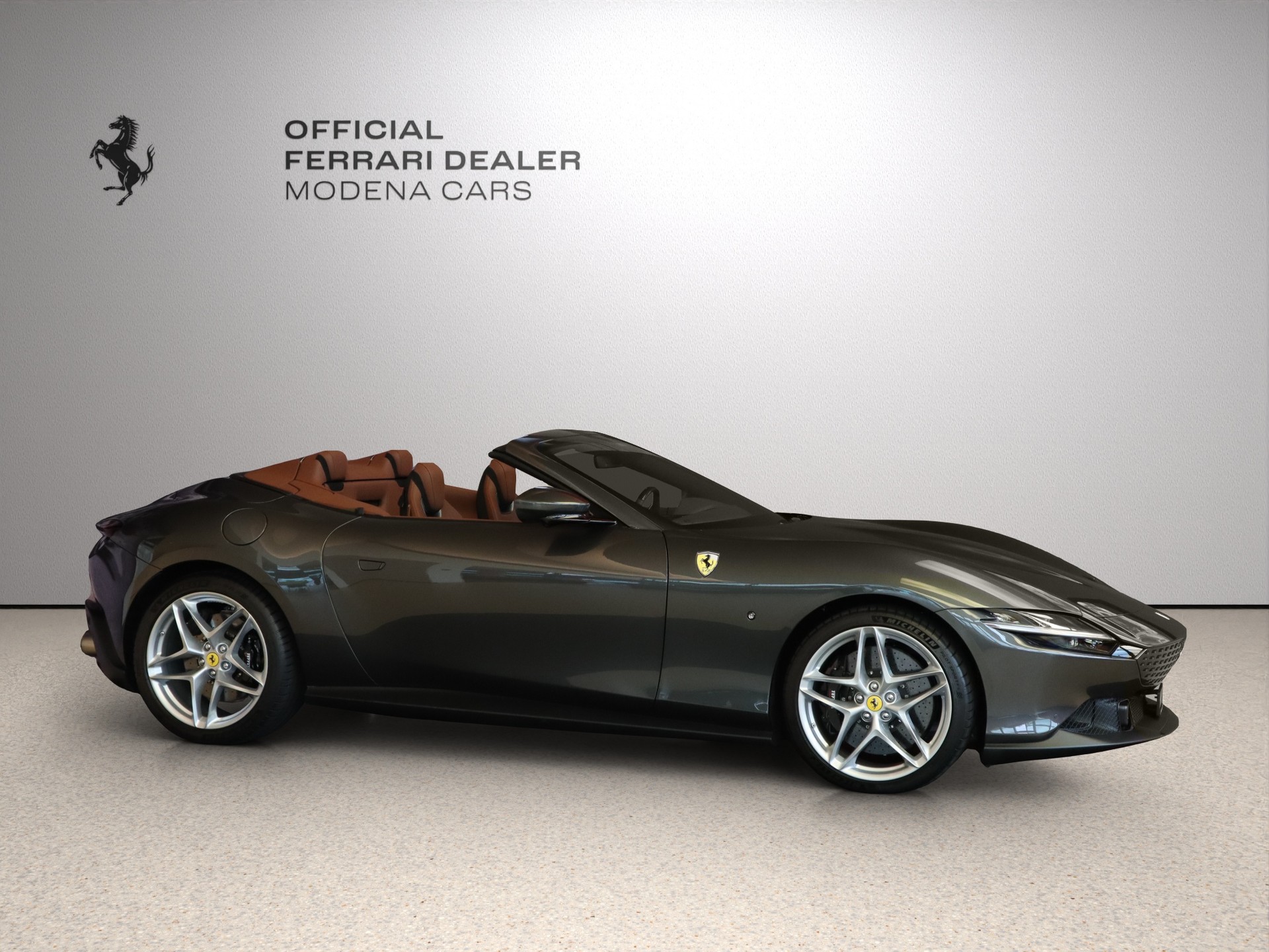 FERRARI Roma 3.9 V8 T Spider-image-15
