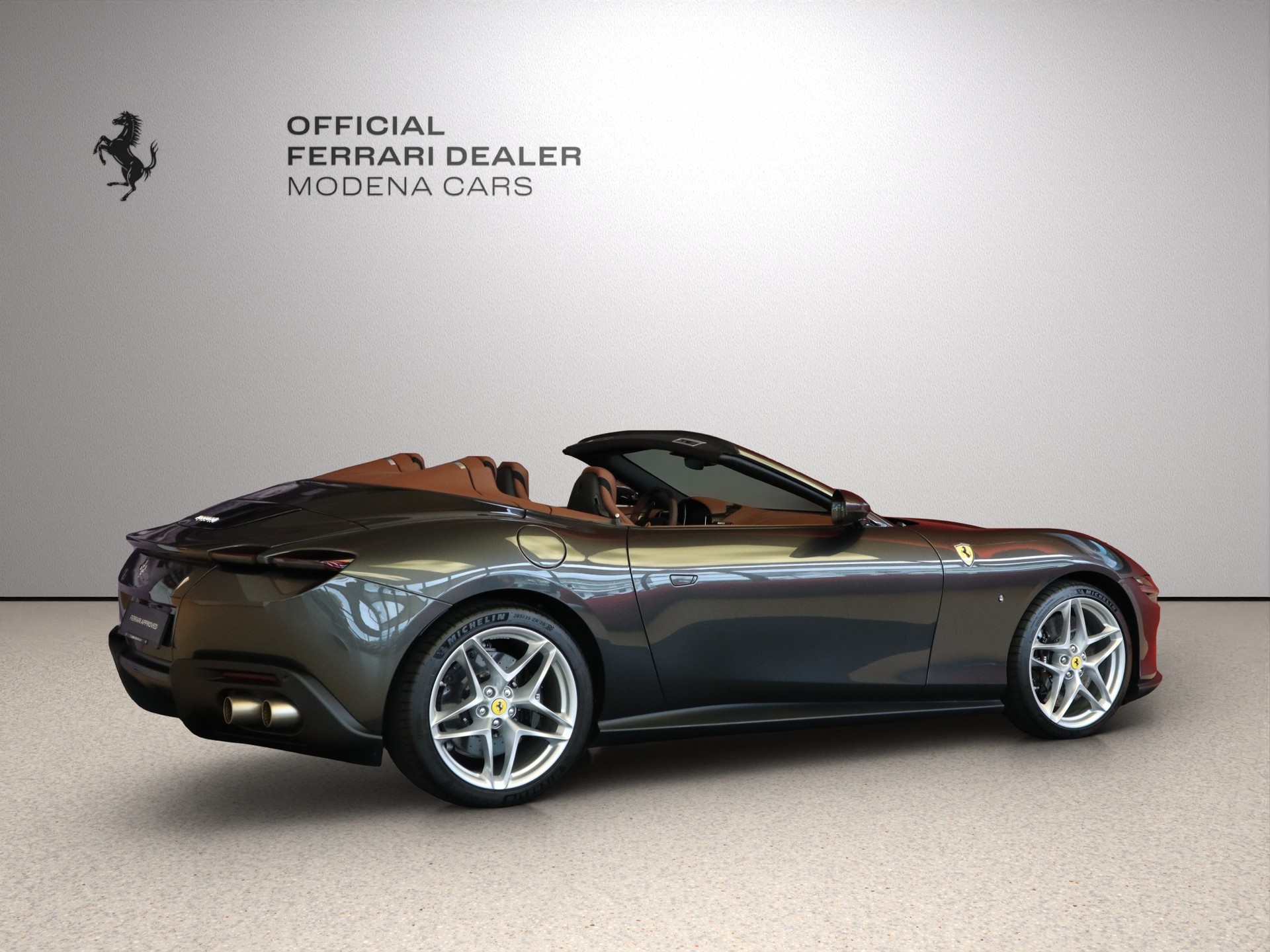 FERRARI Roma 3.9 V8 T Spider-image-13