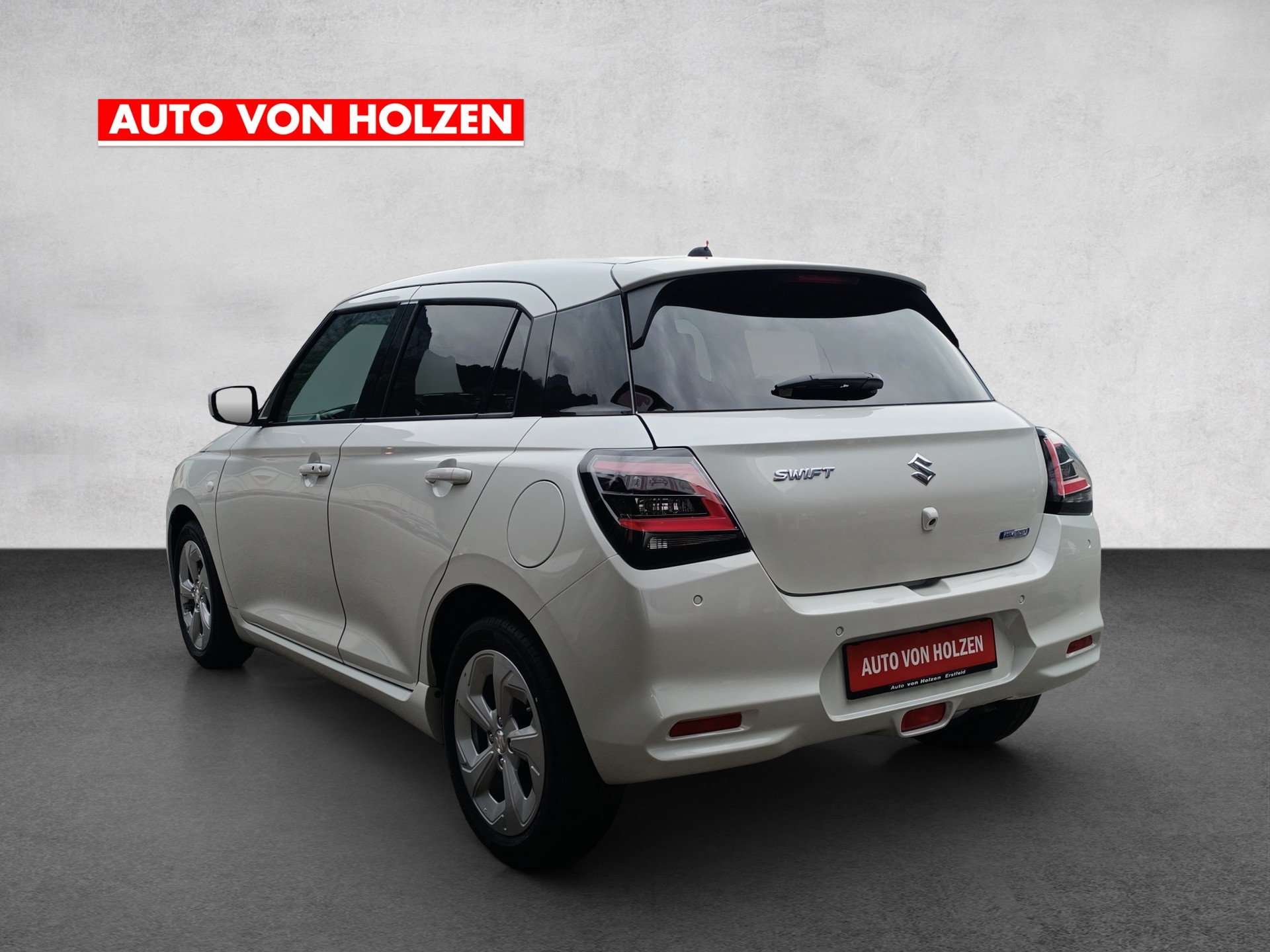 SUZUKI Swift 1.2 Compact+ Hybrid CVT-image-1