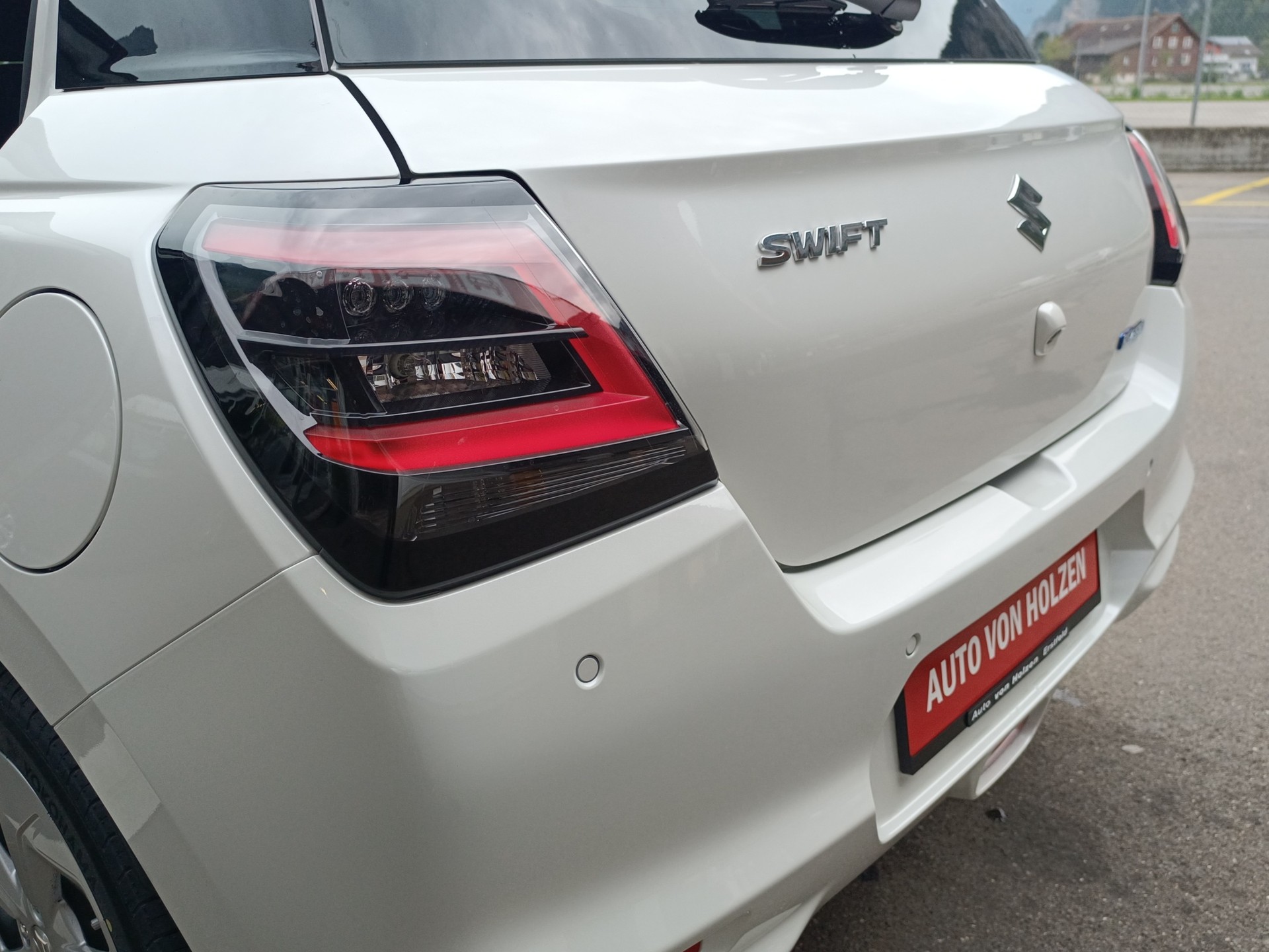 SUZUKI Swift 1.2 Compact+ Hybrid CVT-image-17
