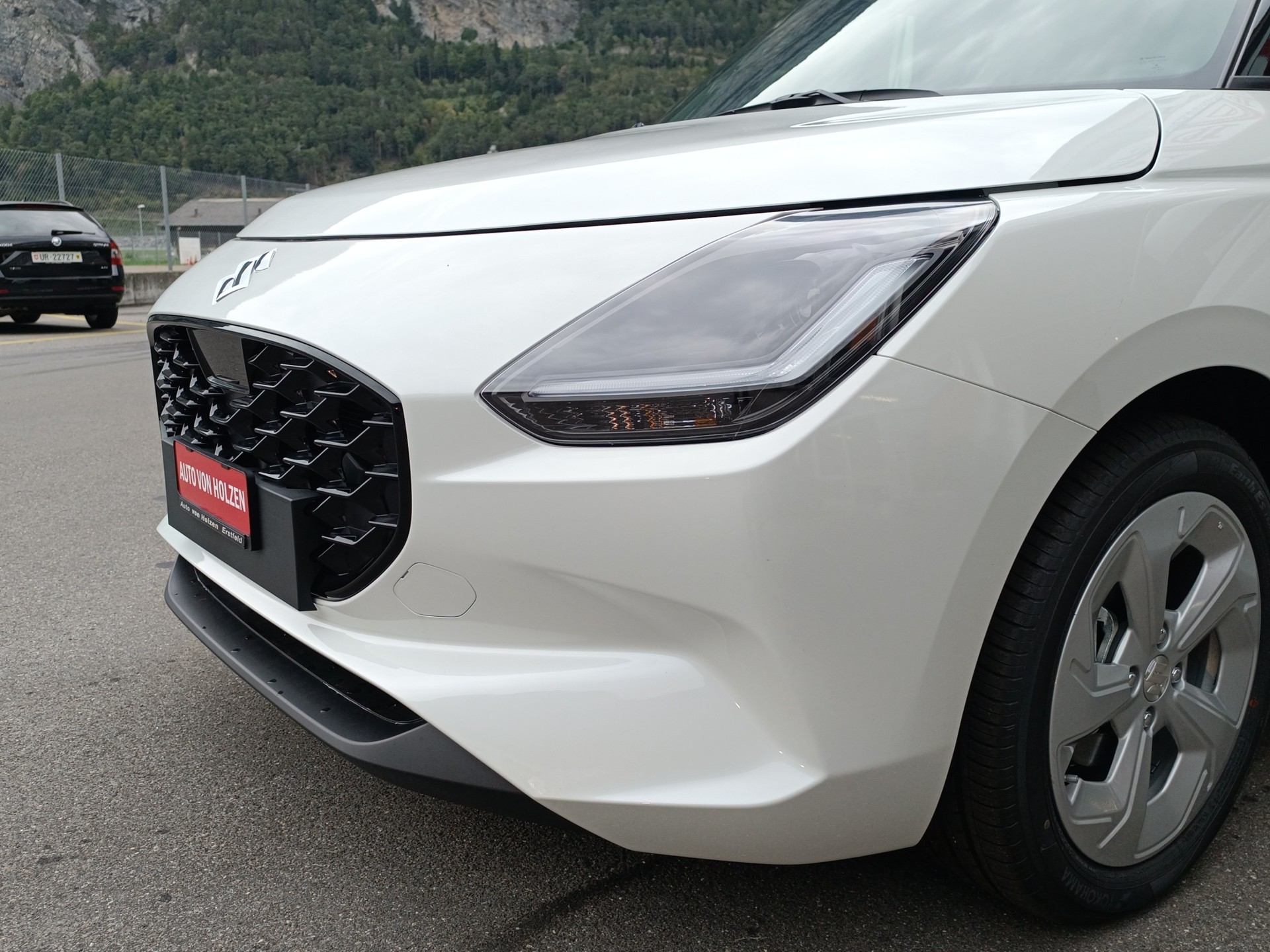 SUZUKI Swift 1.2 Compact+ Hybrid CVT-image-16