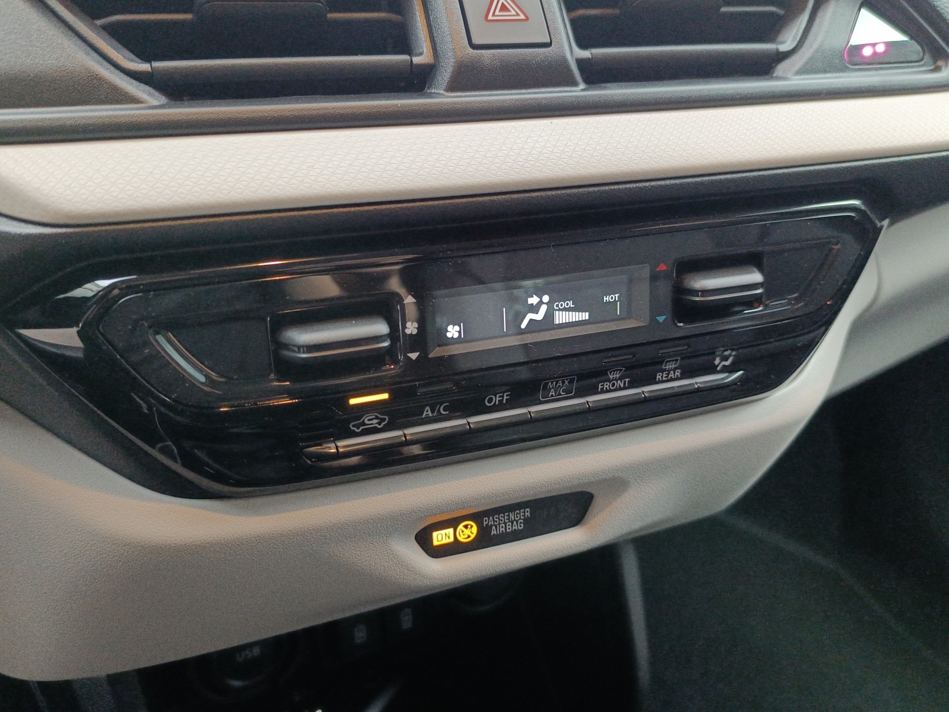 SUZUKI Swift 1.2 Compact+ Hybrid CVT-image-19