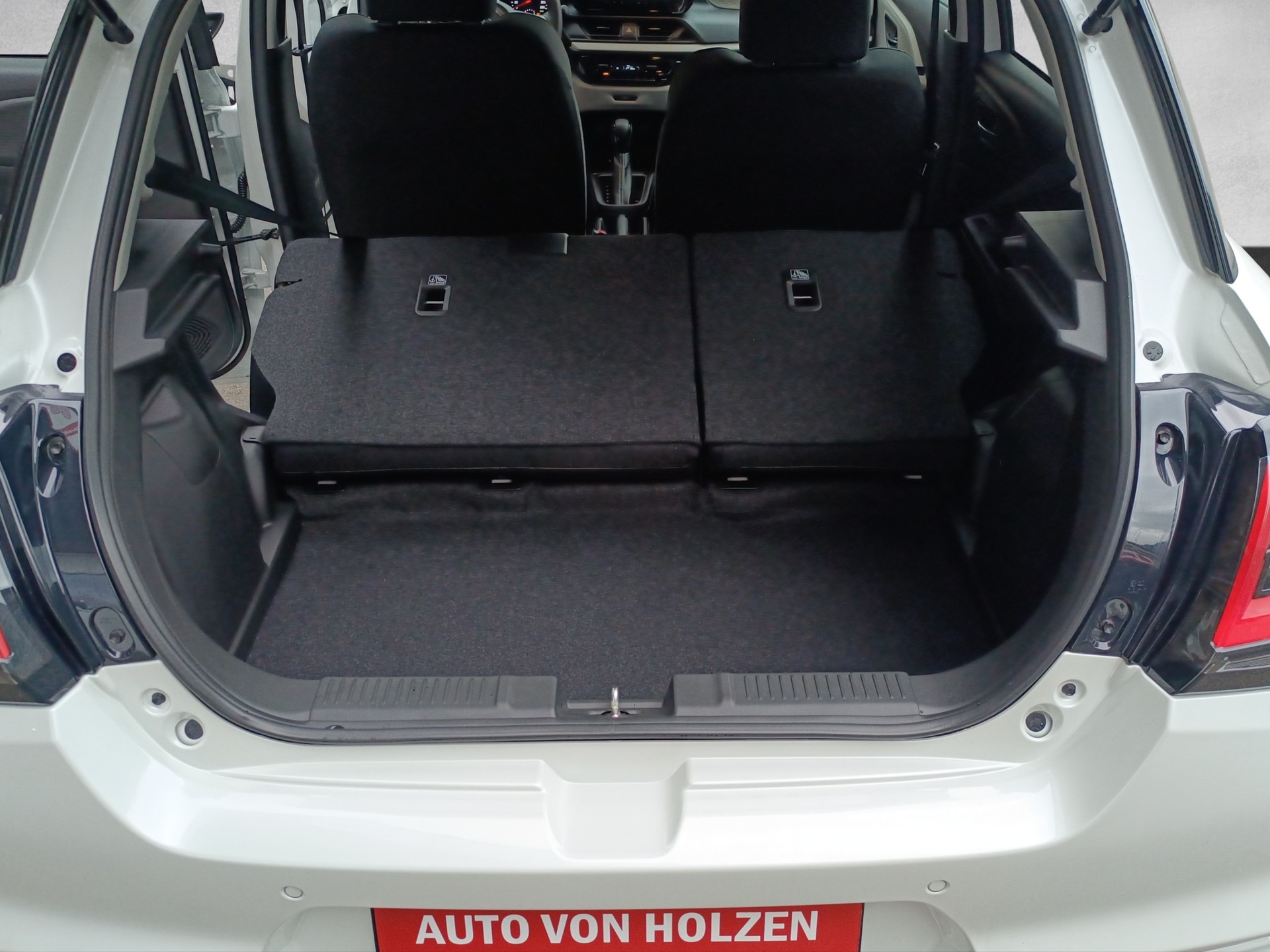 SUZUKI Swift 1.2 Compact+ Hybrid CVT-image-13