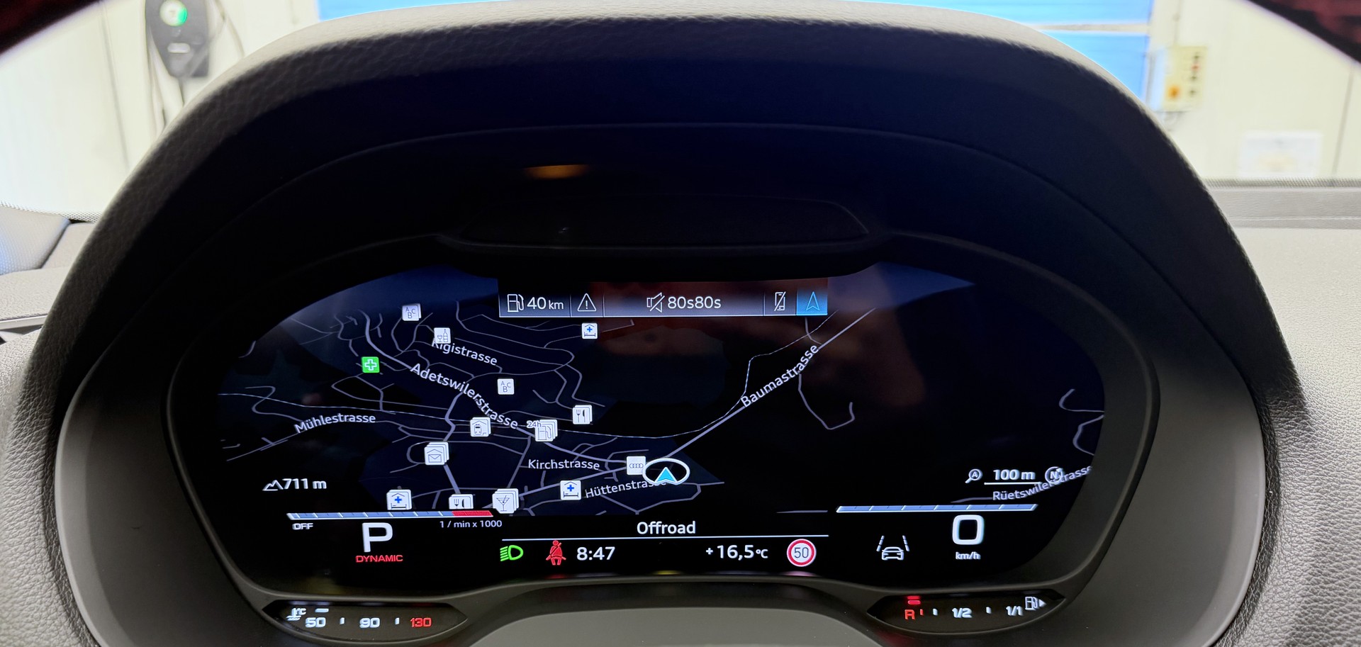 AUDI SQ2 TFSI quattro S-tronic-image-11