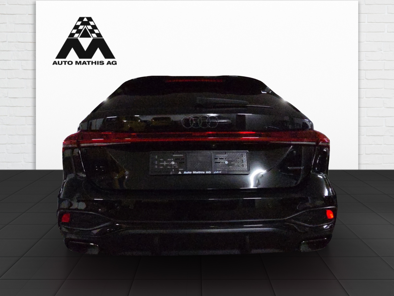 AUDI A5 Avant e-hybrid quattro Attraction 220 kW S tronic-image-9