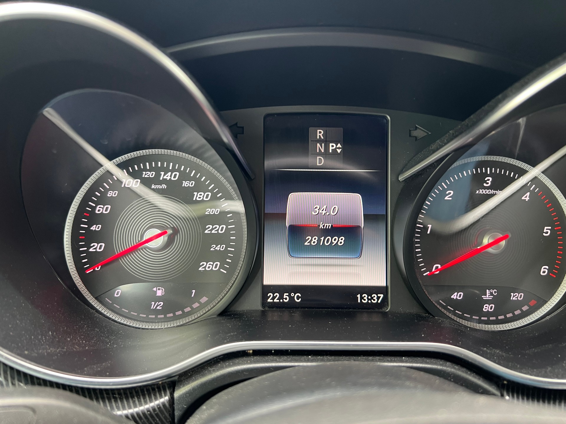 MERCEDES-BENZ V 250 d lang 4Matic 7G-Tronic-image-15