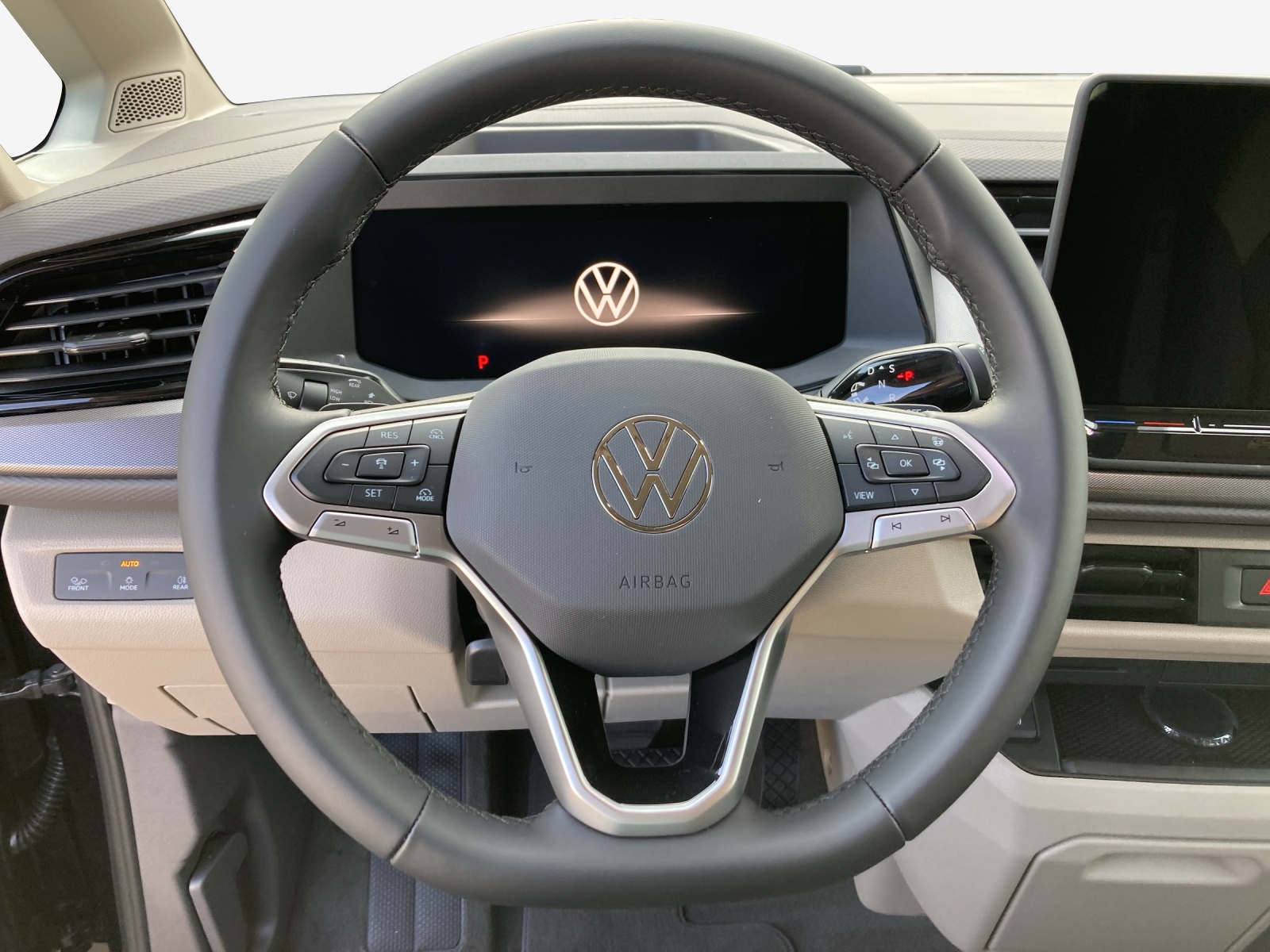 VW Multivan 2.0 TDI Trend Liberty Lang DSG-image-9