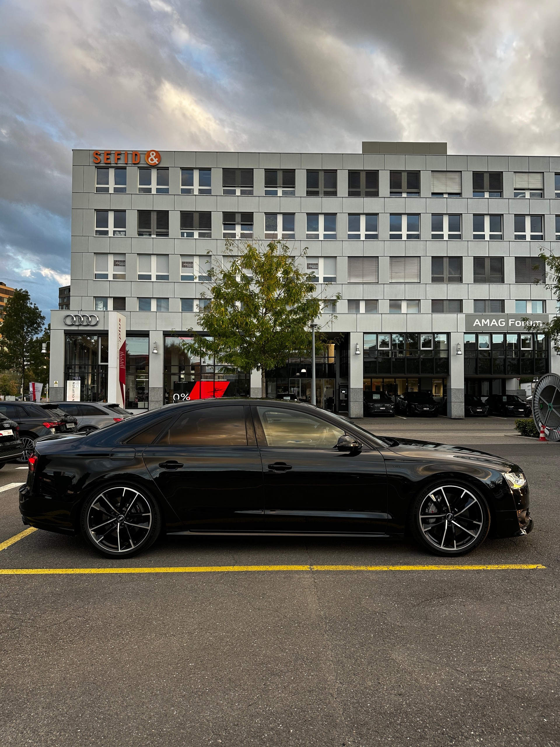 AUDI 4.0 V8 TFSI plus qua. T-Tronic-image-1