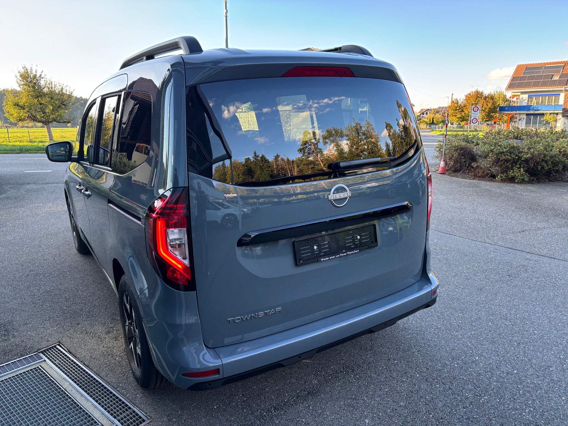 NISSAN Townstar Kombi L1 Tekna Automat-image-2
