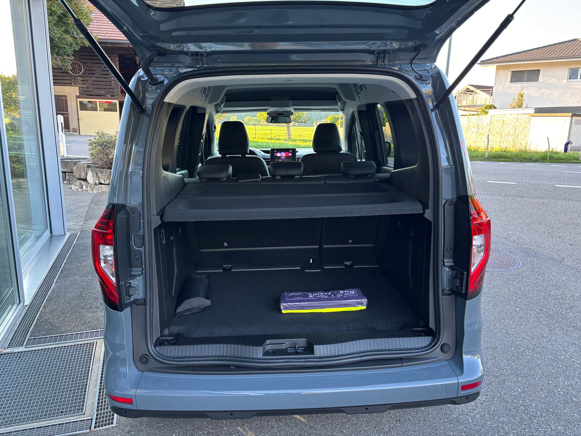 NISSAN Townstar Kombi L1 Tekna Automat-image-4