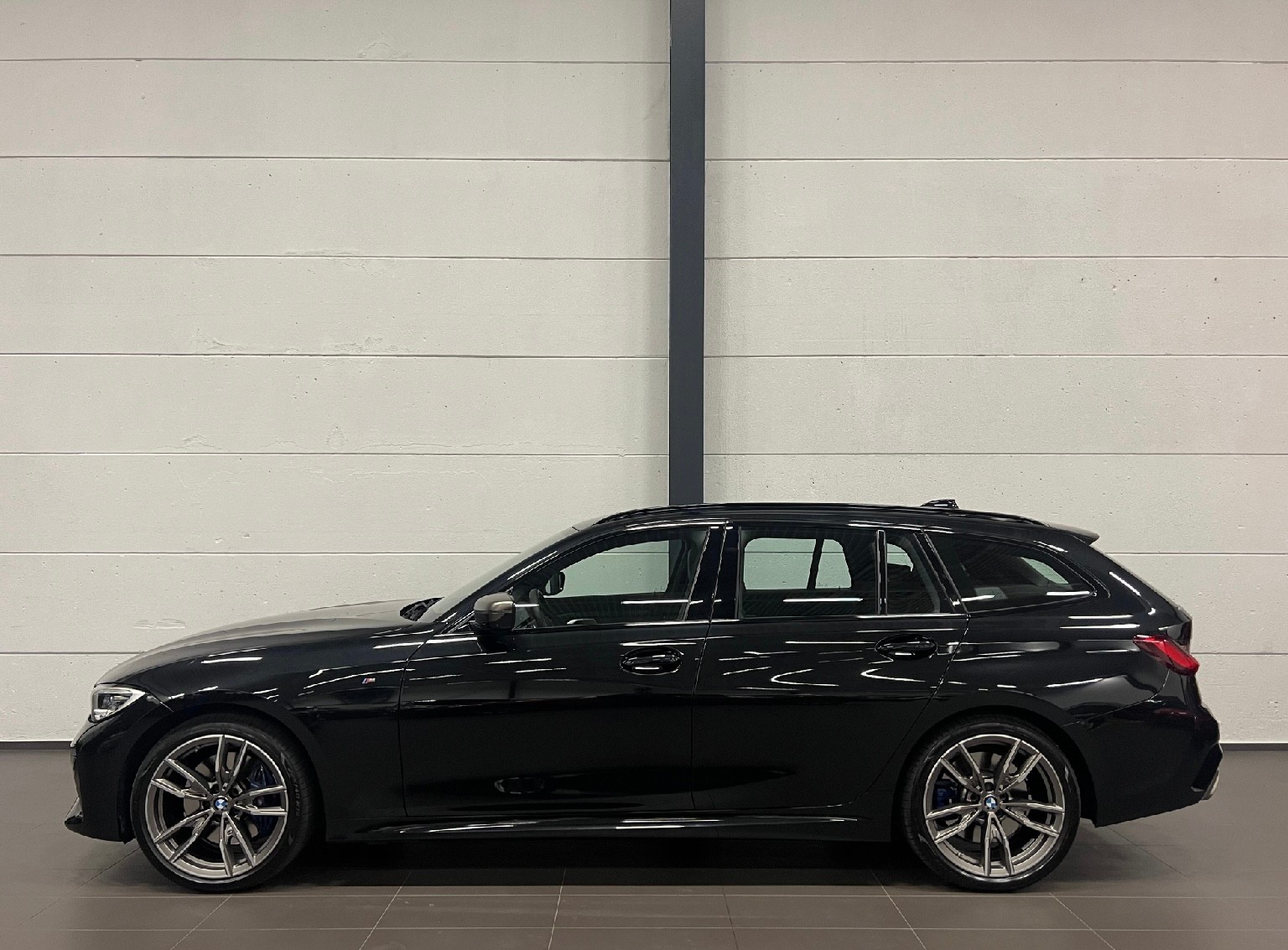 BMW M340i xDrive-image-1