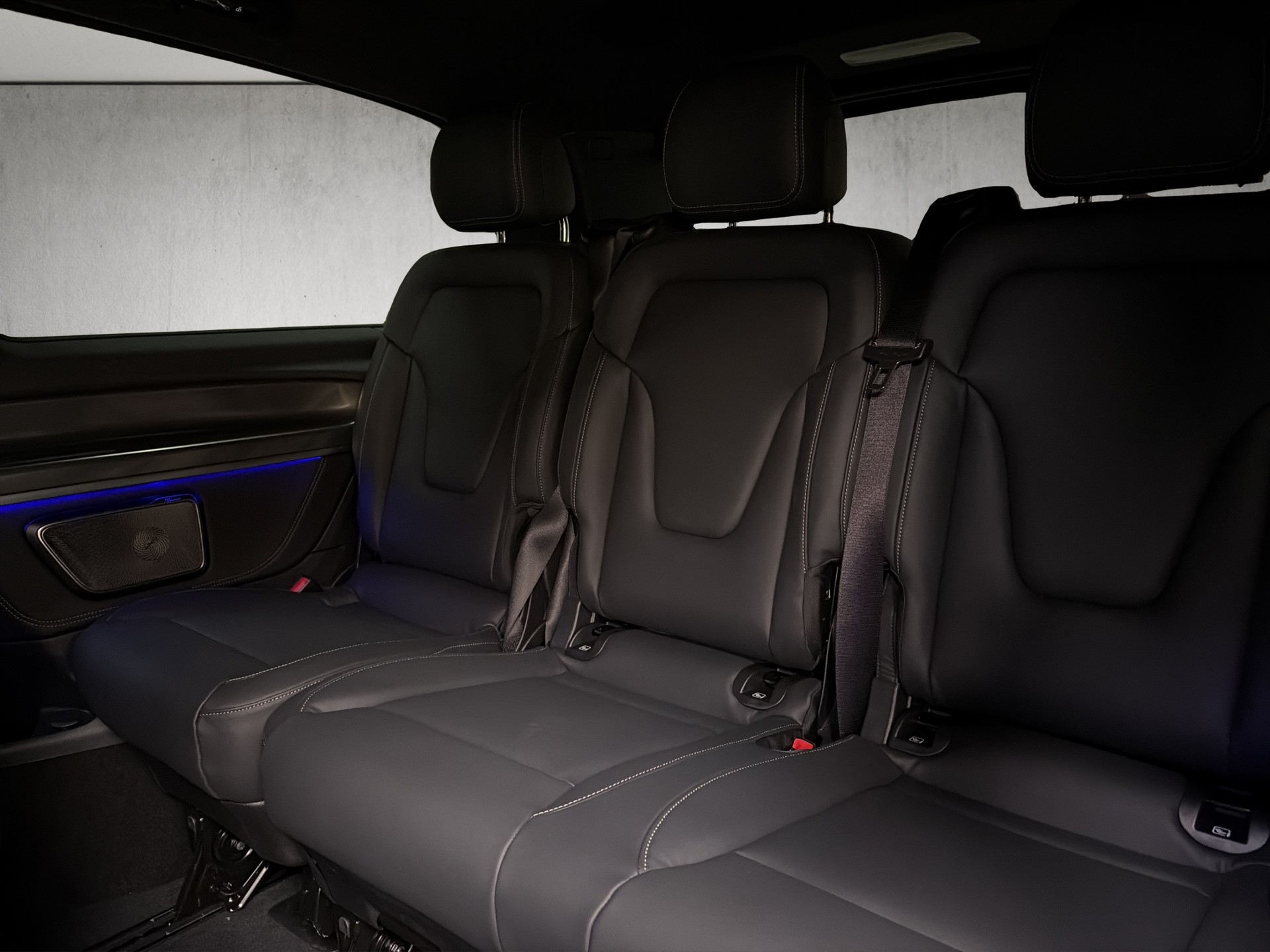 MERCEDES-BENZ V-Klasse 300d Exclusive L SWISS EDITION-image-8