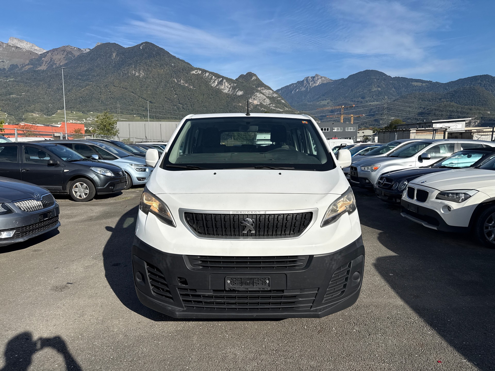 PEUGEOT Traveller 1.6 BlueHDi Active Standard-image-1
