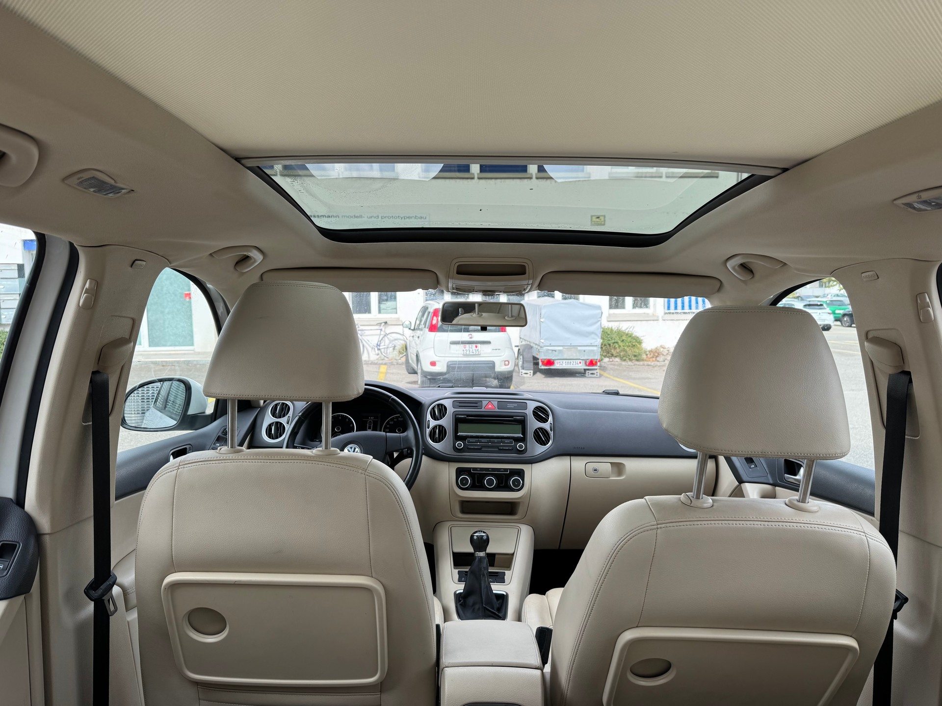 VW Tiguan 2.0 TSI Sport&Style-image-12