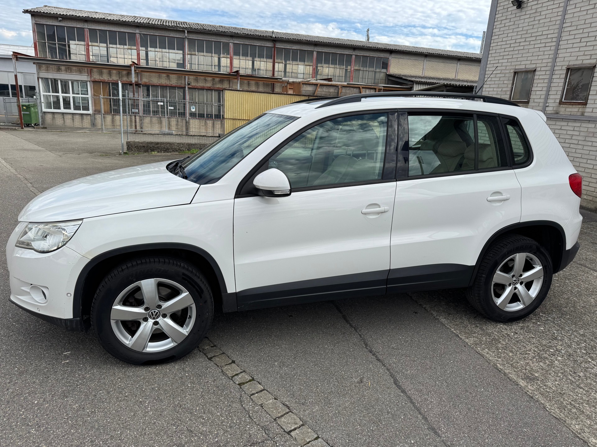 VW Tiguan 2.0 TSI Sport&Style-image-7