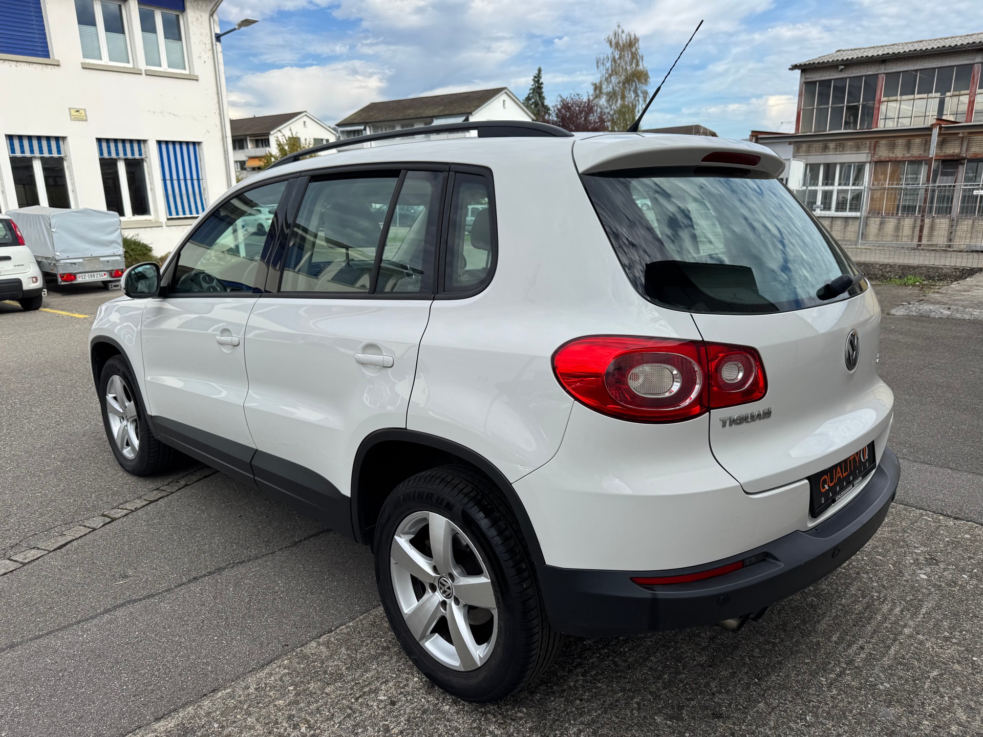 VW Tiguan 2.0 TSI Sport&Style-image-6
