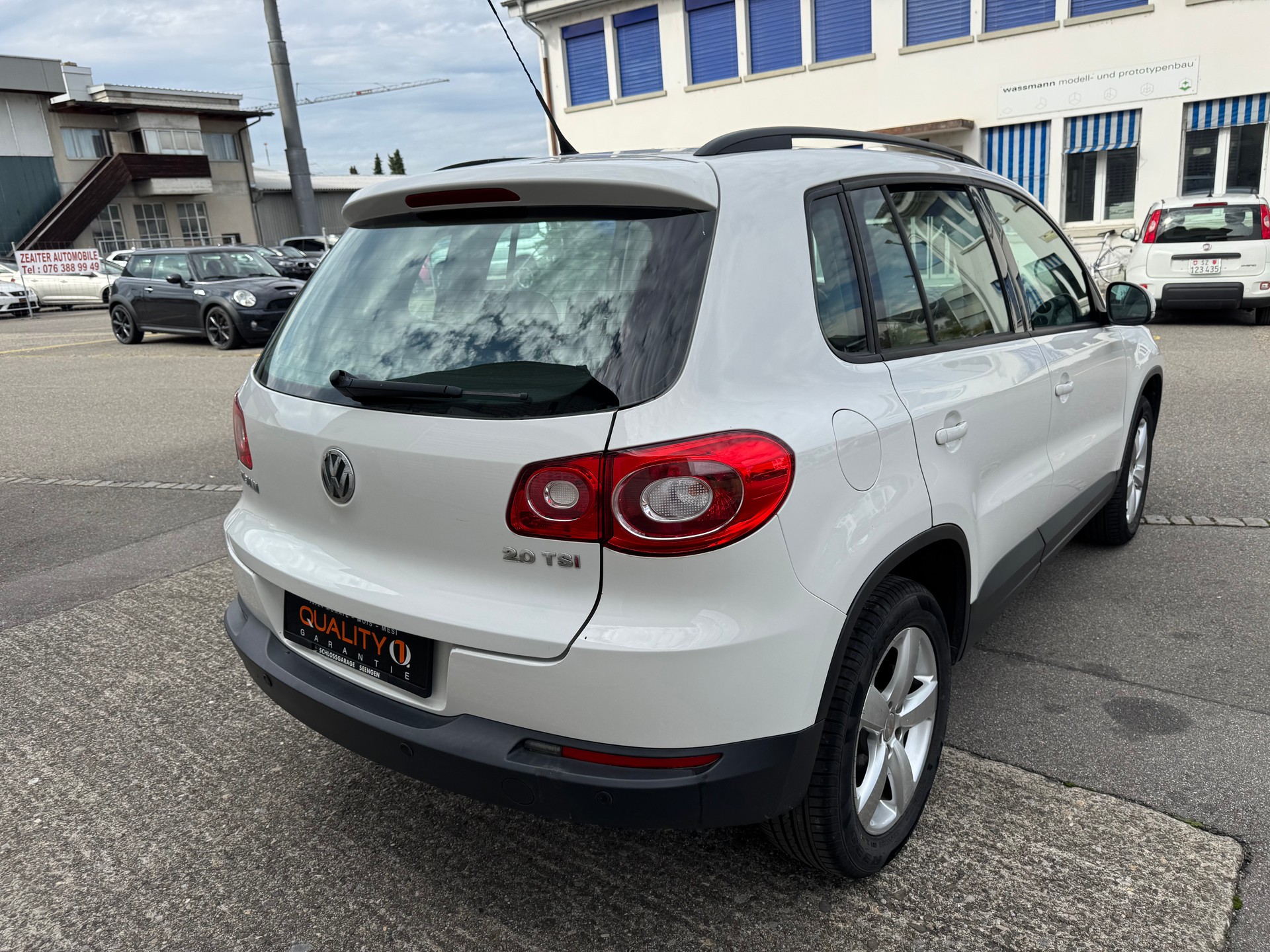 VW Tiguan 2.0 TSI Sport&Style-image-4