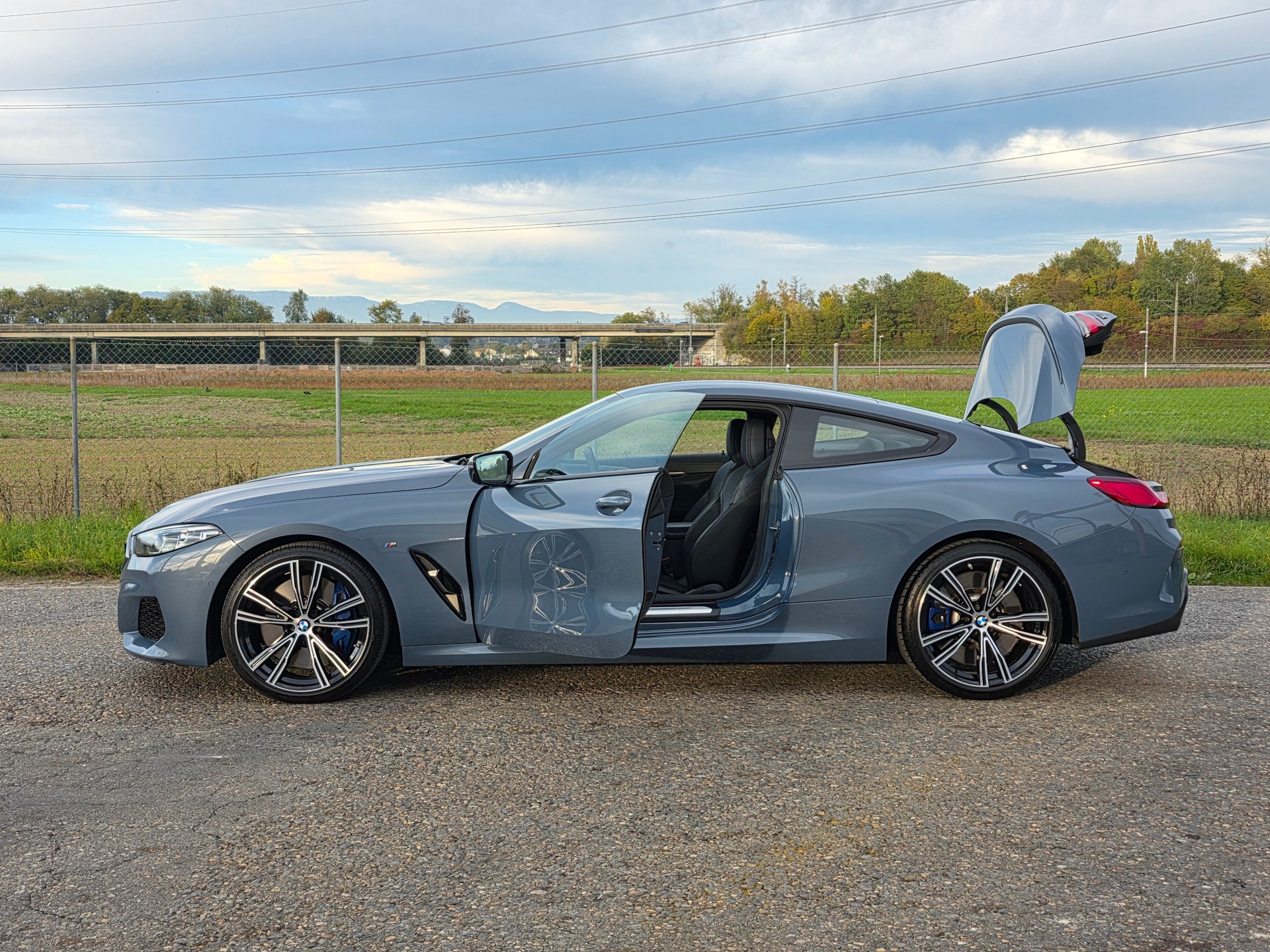 BMW M850i xDrive Steptronic Individual-image-3