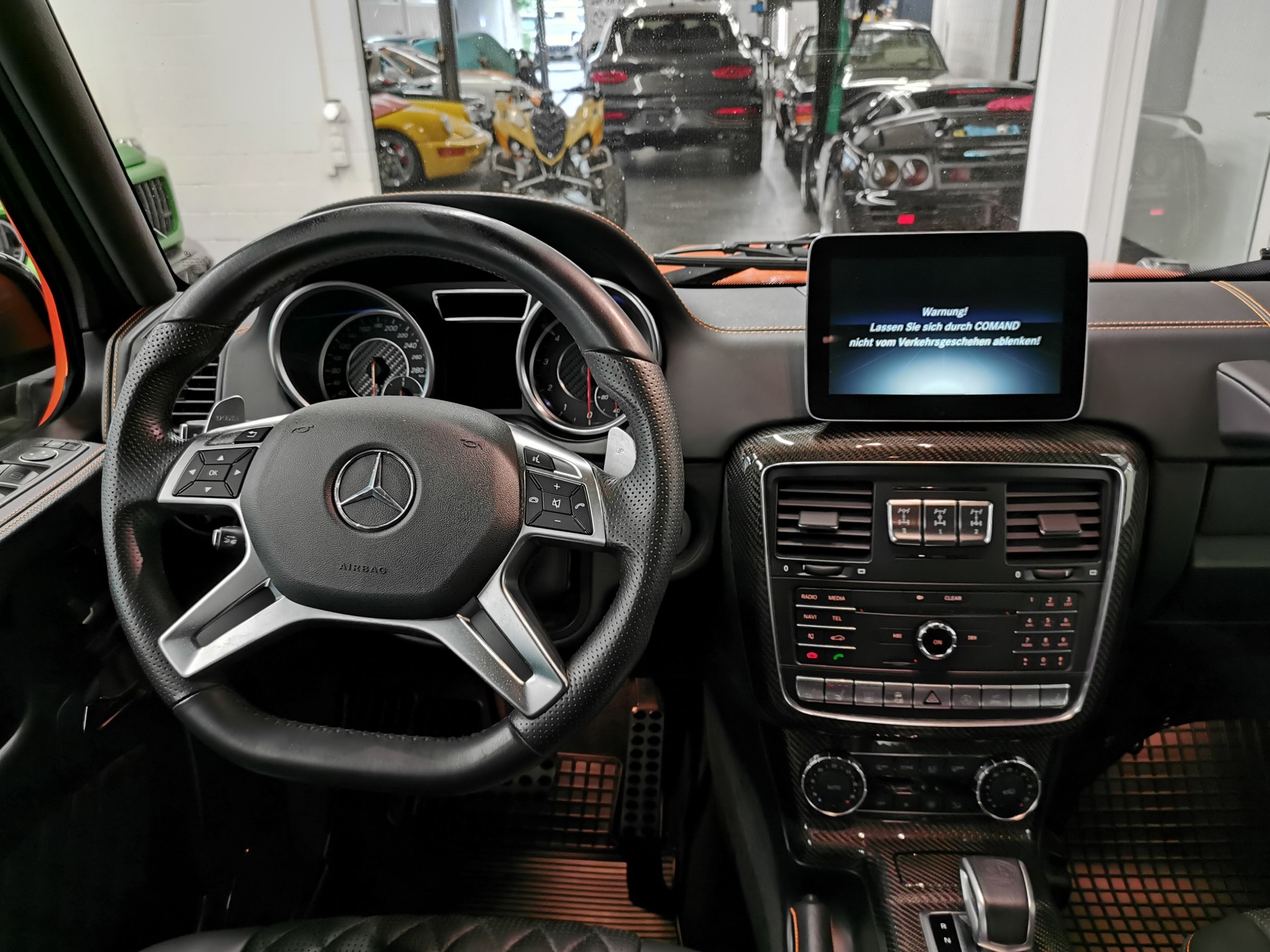 MERCEDES-BENZ G 63 AMG Exclusive Edition Speedsh. Plus 7G-Tronic Crazy Color Edition-image-12