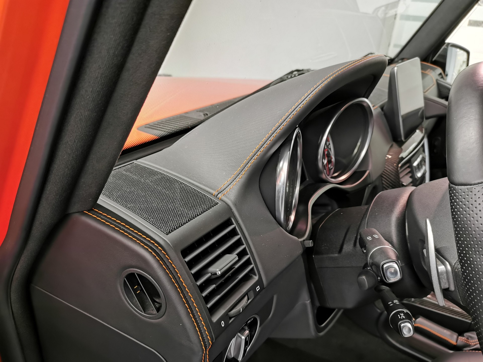 MERCEDES-BENZ G 63 AMG Exclusive Edition Speedsh. Plus 7G-Tronic Crazy Color Edition-image-14