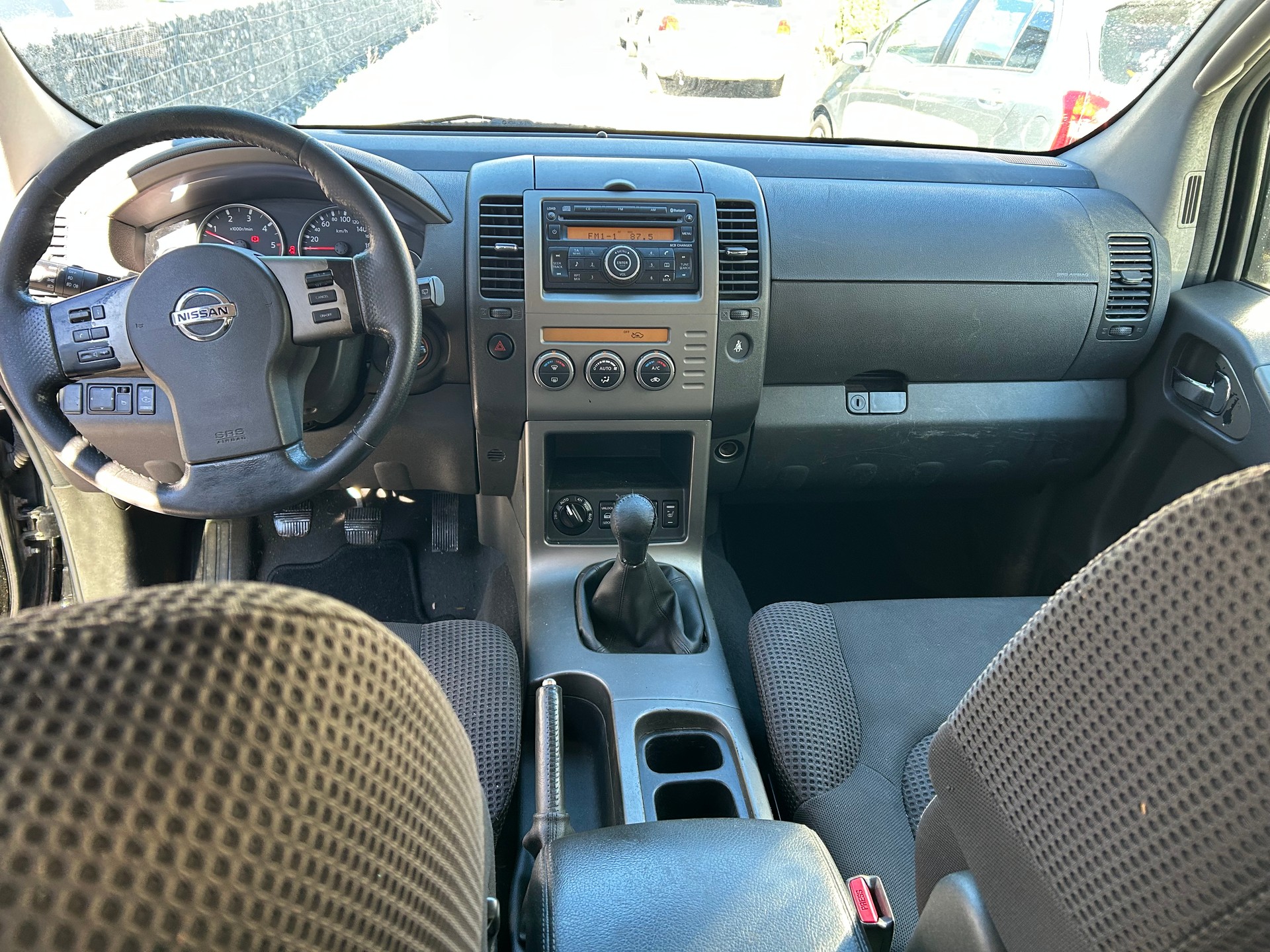 NISSAN 2.5 d 4x4-image-6