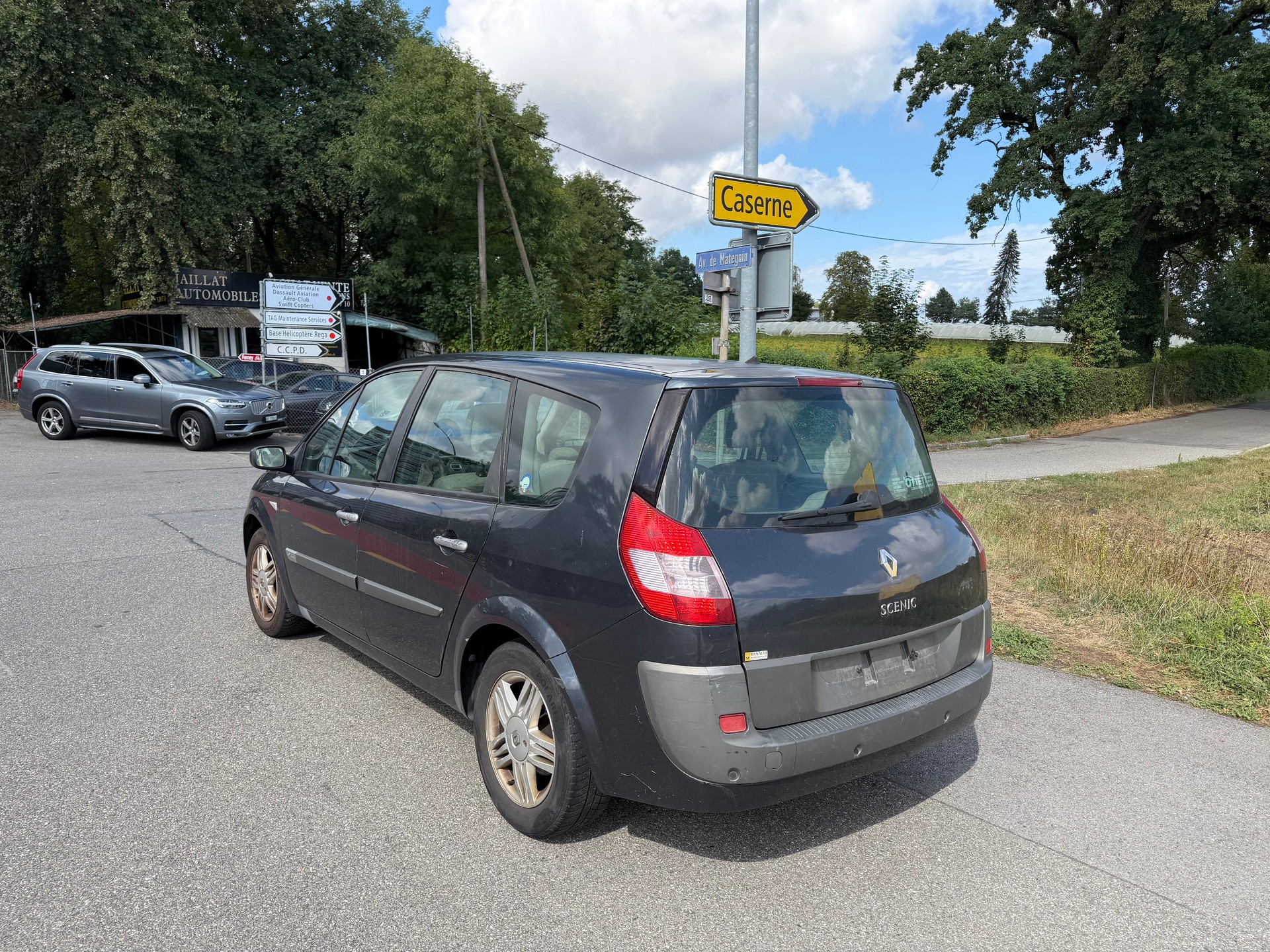 RENAULT Grand Scénic 1.9 dCi Privilège-image-6