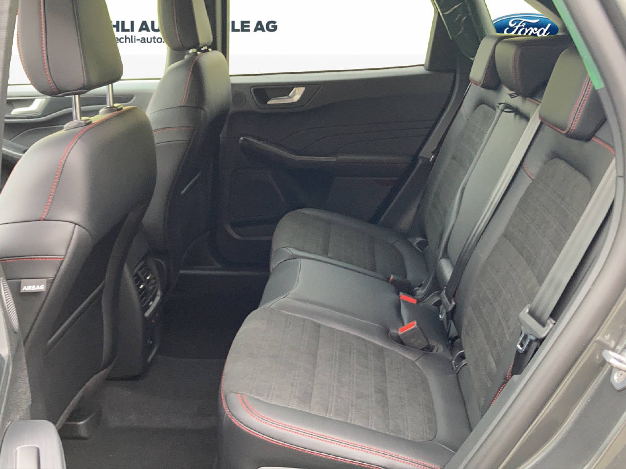 FORD Kuga 2.5 PHEV 225 PS ST-Line X-image-5