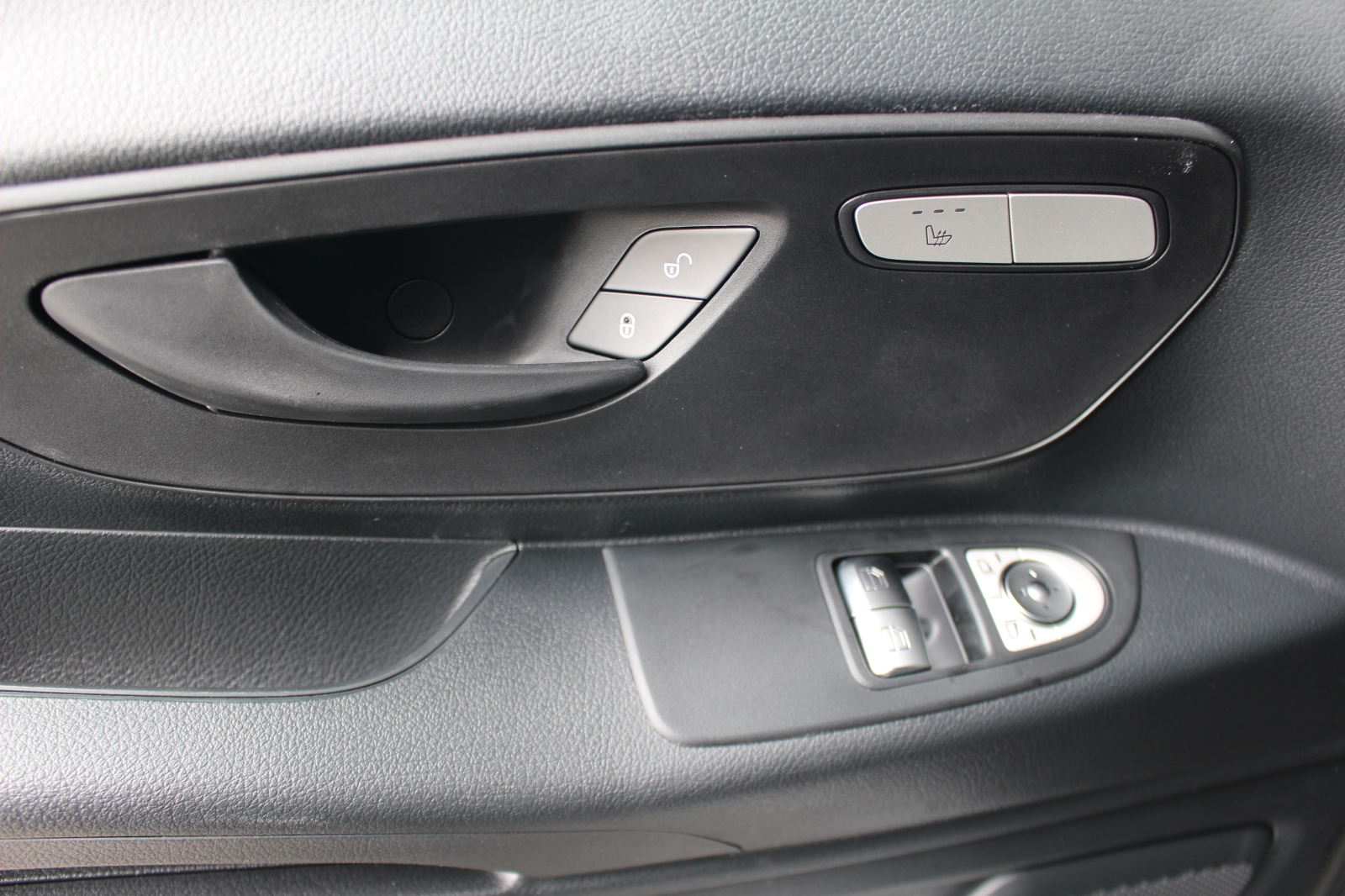 MERCEDES-BENZ Vito 116 CDI KA Pro 3200mm K 4MATIC-image-12