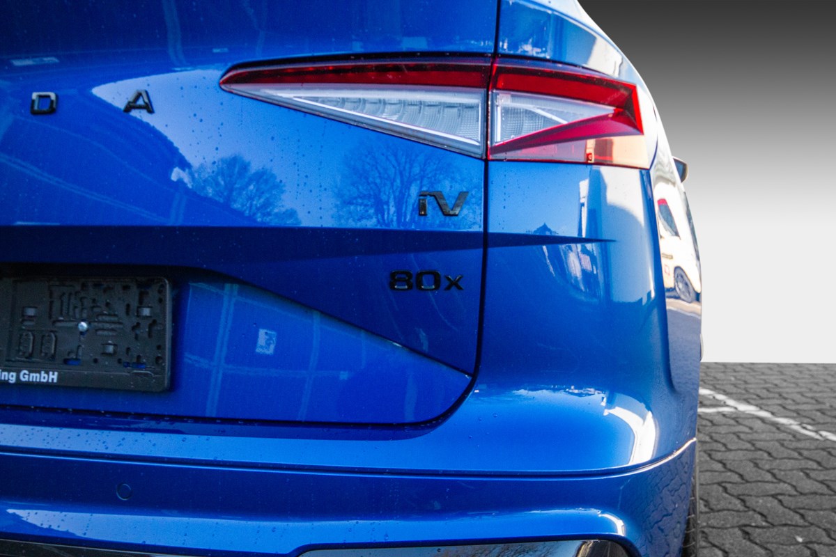 SKODA Enyaq iV 80x SportLine-image-4