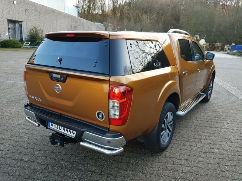 NISSAN """ Navara--- Double ---Cab ---Tekna 2.3 dCi-- 4WD ---Automatic """"-image-1