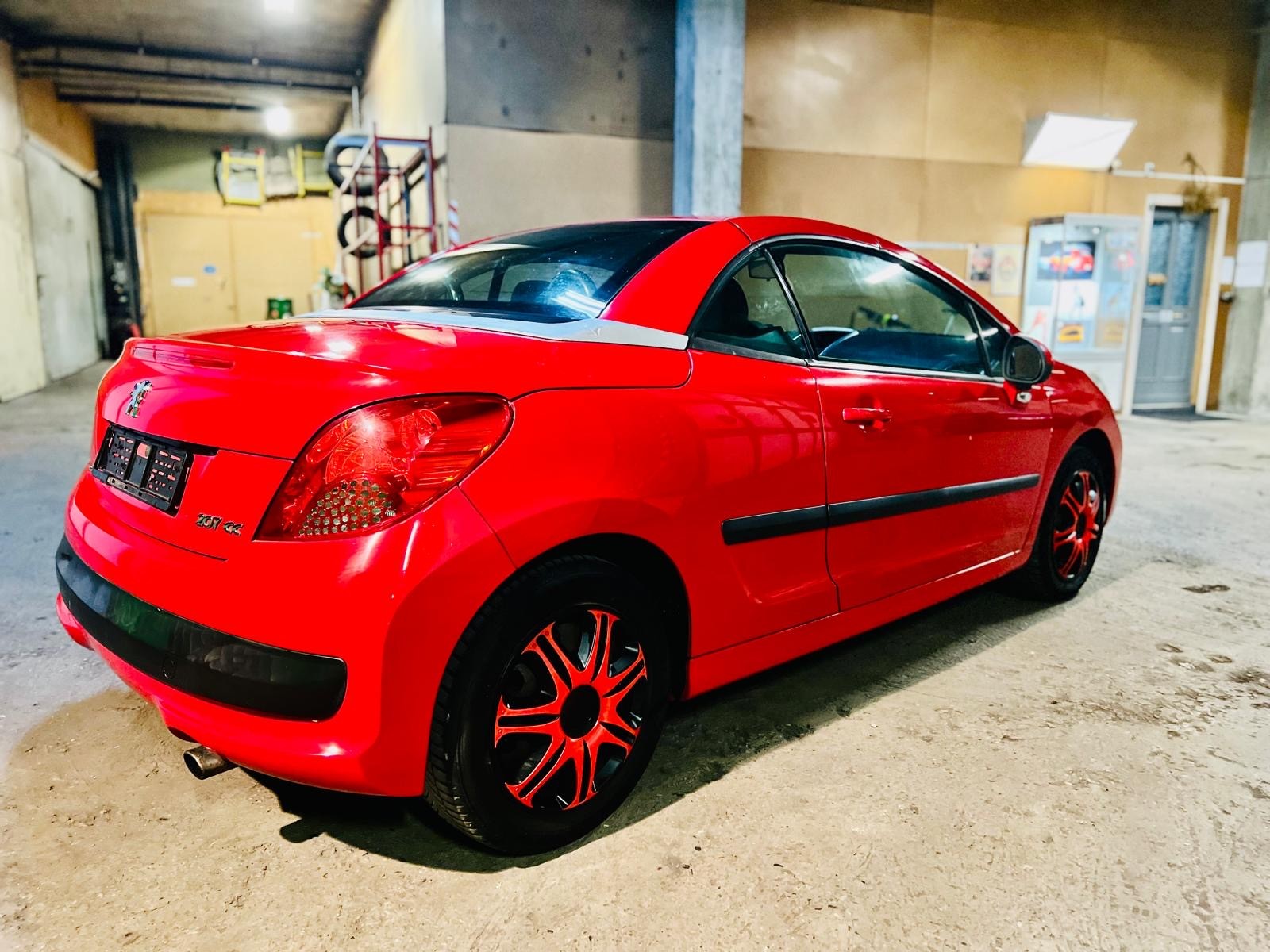 PEUGEOT 207-image-2