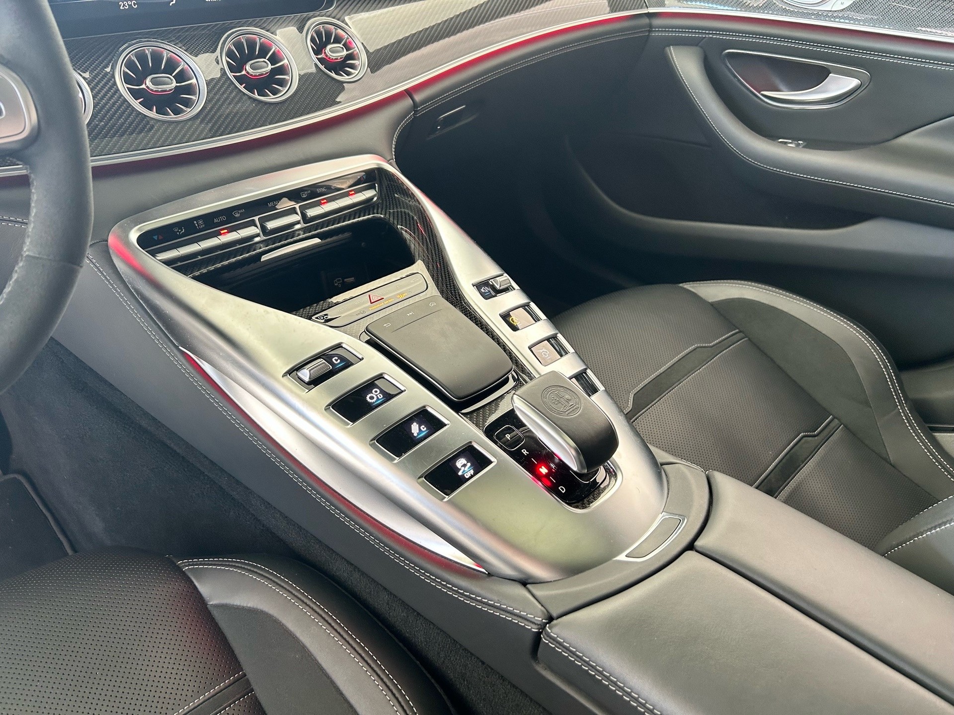 MERCEDES-BENZ AMG GT 4 63 S 4Matic+-image-9