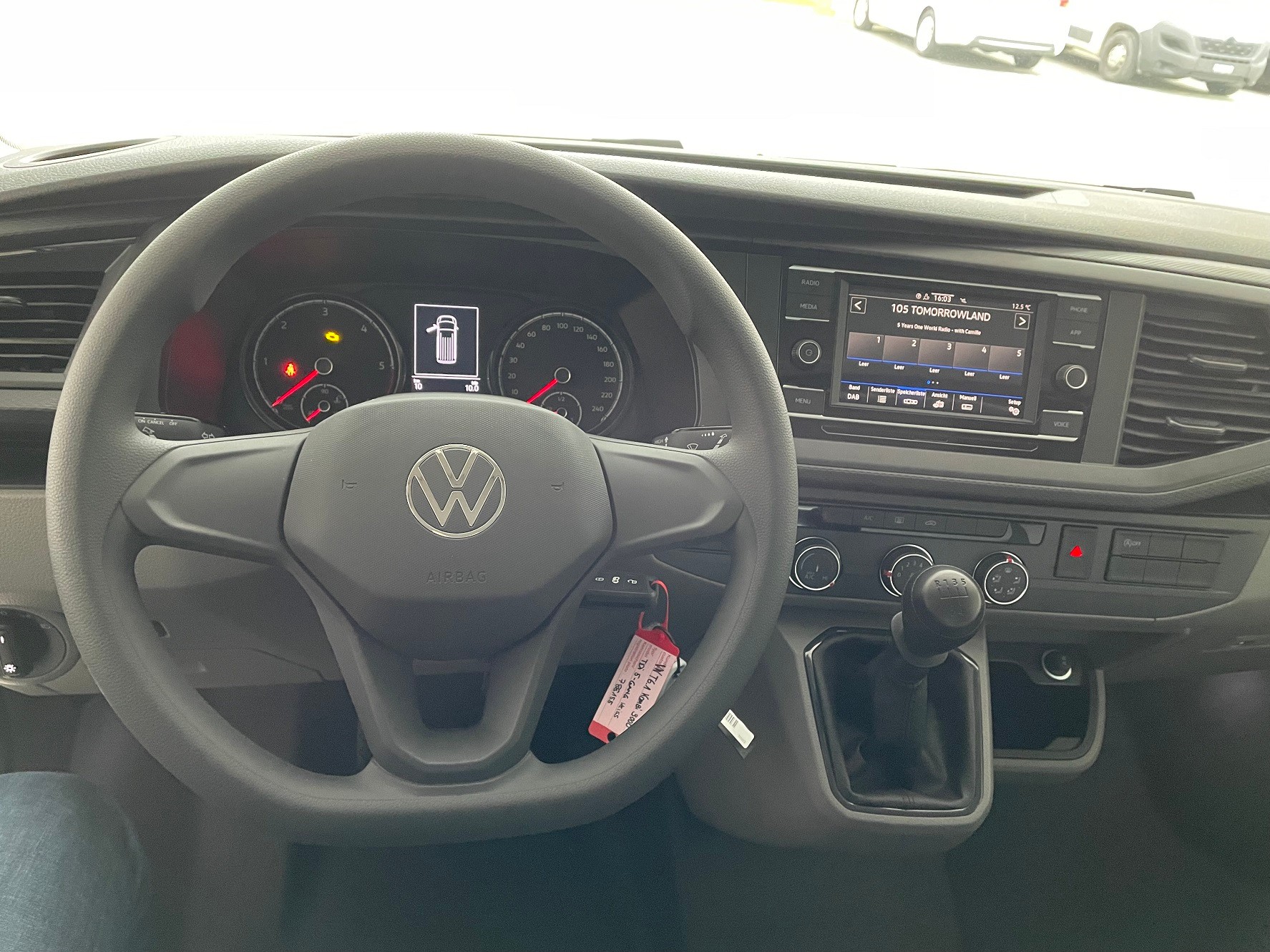 VW T6.1 2.0 TDI-image-4