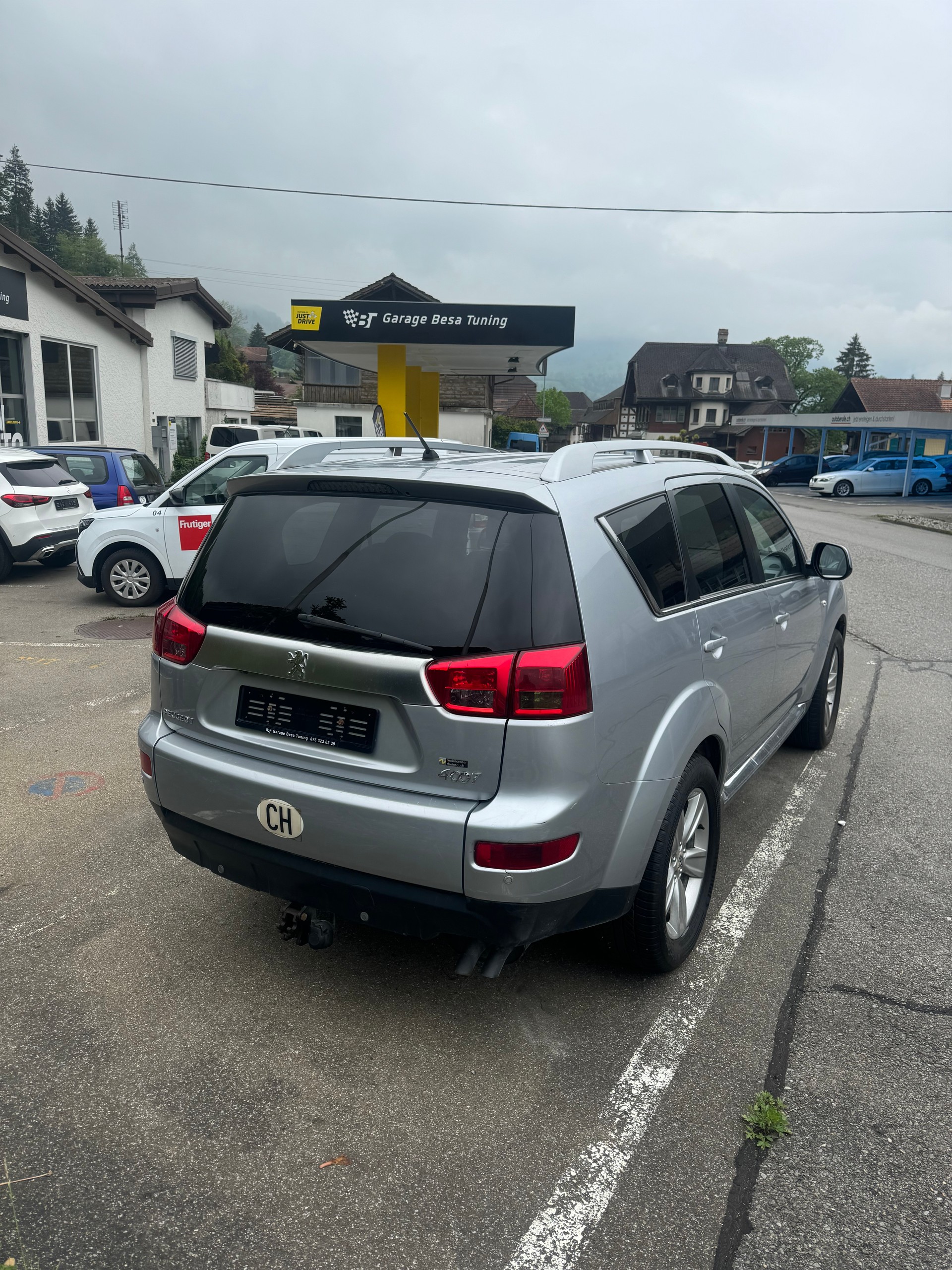 PEUGEOT 4007 2.2 HDi Confort-showroom-element-2