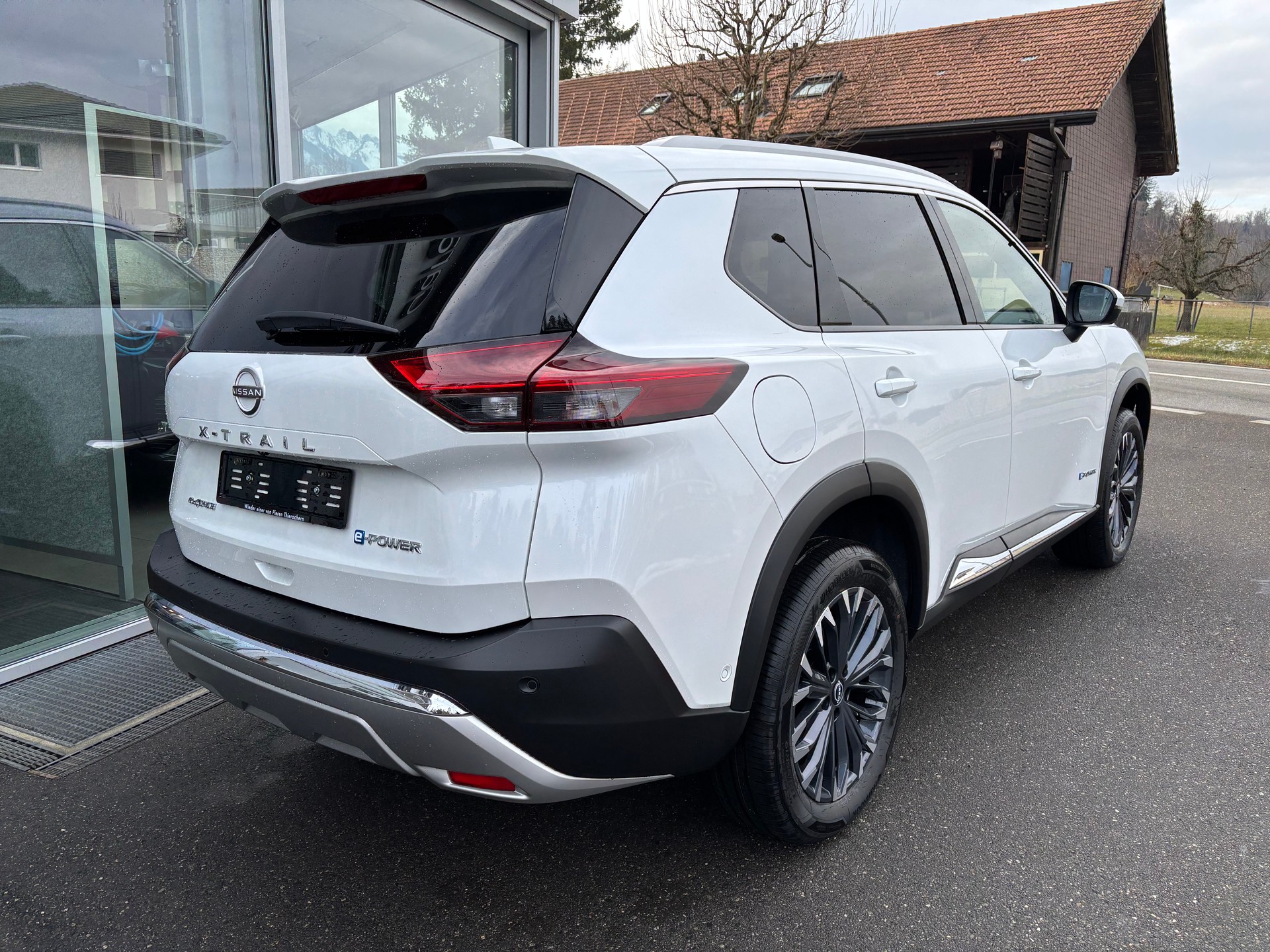 NISSAN X-Trail 1.5 VC e-Power 4WD 7S Tekna+-image-3