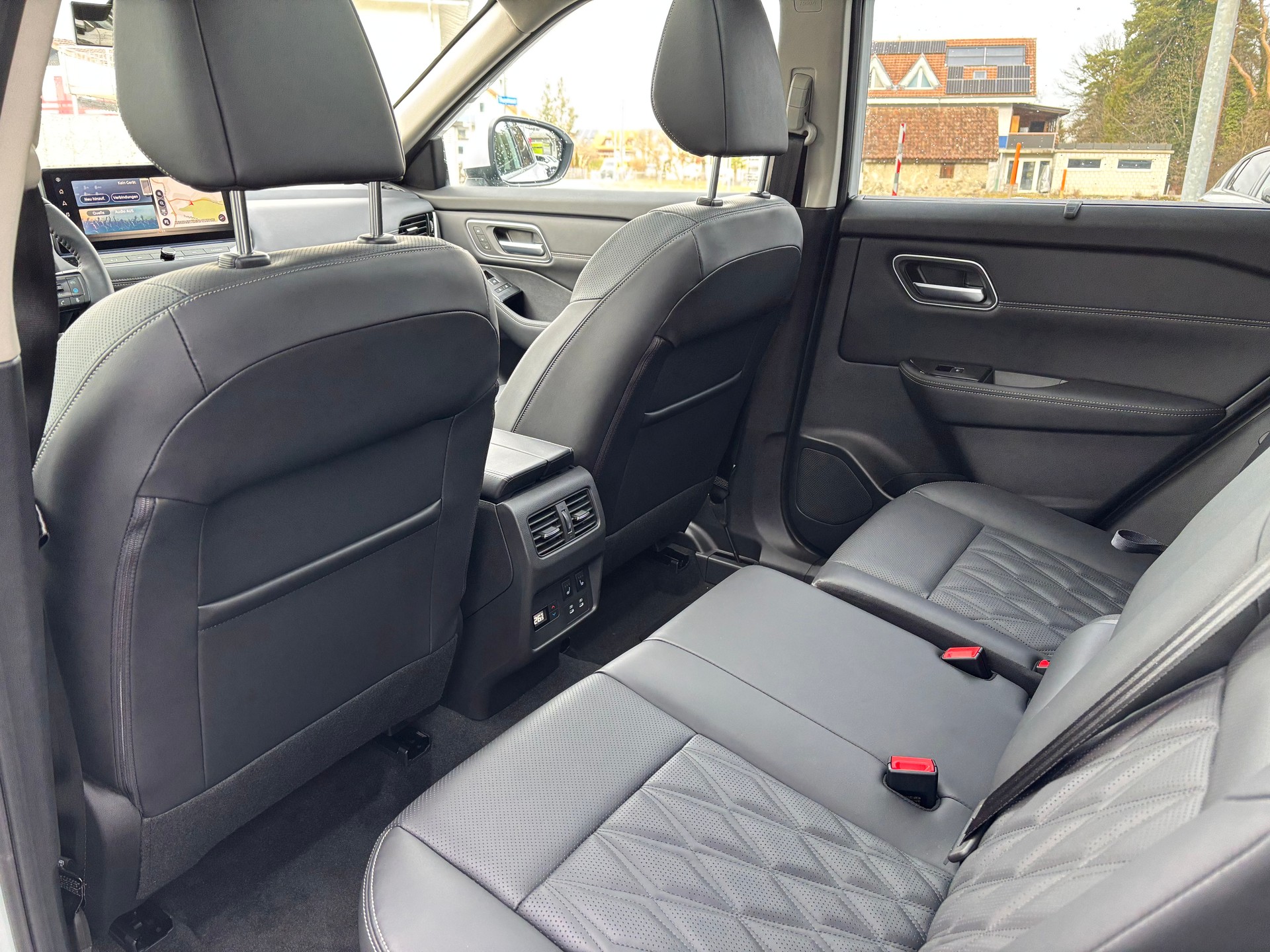 NISSAN X-Trail 1.5 VC e-Power 4WD 7S Tekna+-image-10