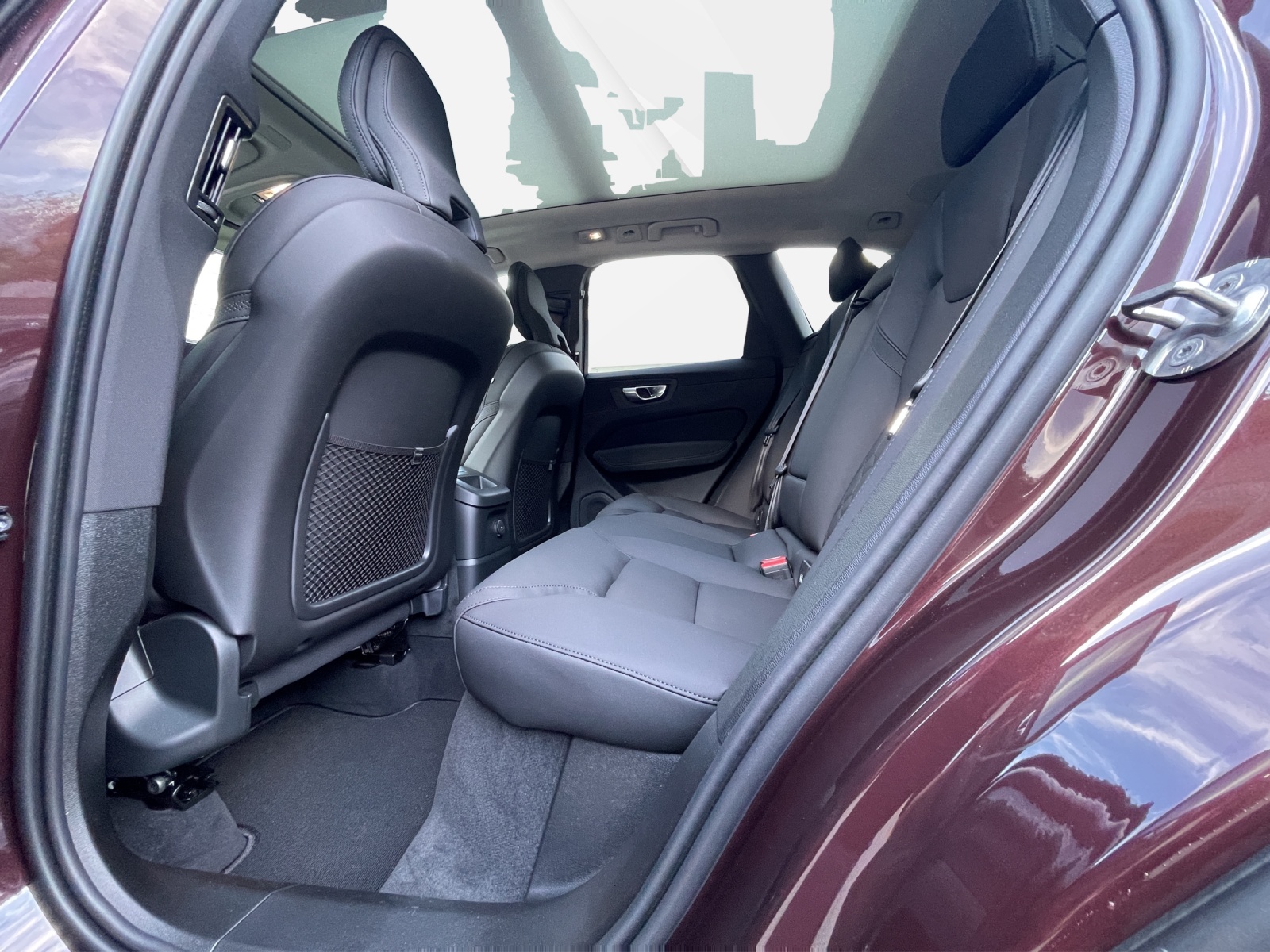 VOLVO XC60 2.0 T6 TE Plus Bright eAWD-image-13