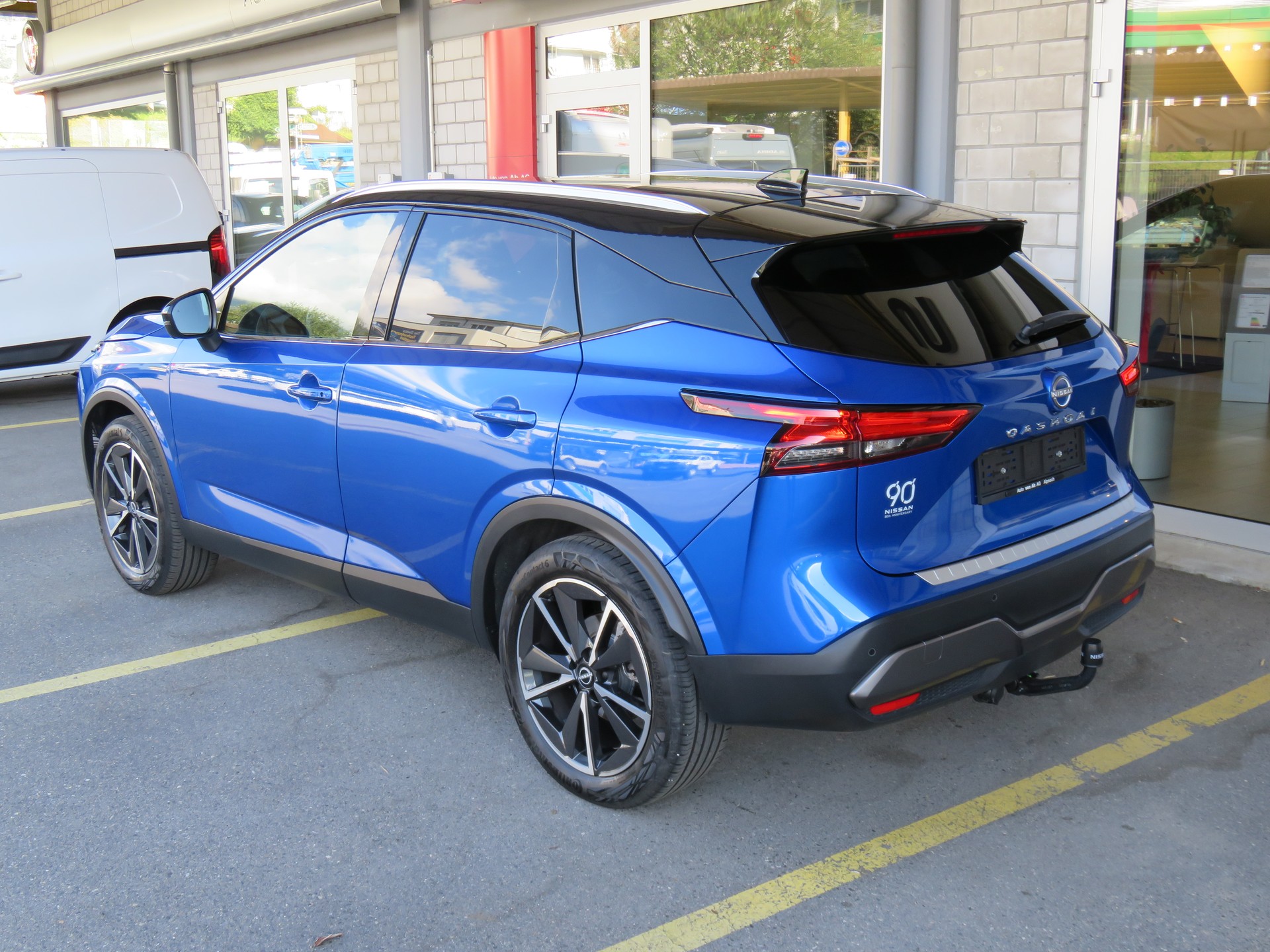 NISSAN Qashqai 1.3 DIG-T MHEV Tekna+ Xtronic 4x4-image-4
