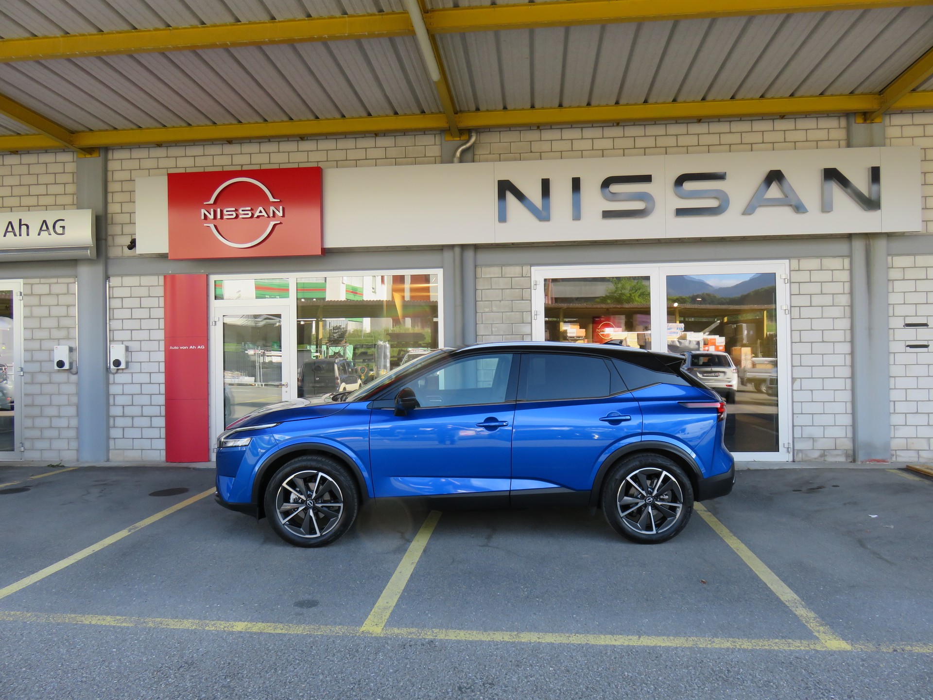 NISSAN Qashqai 1.3 DIG-T MHEV Tekna+ Xtronic 4x4-image-1