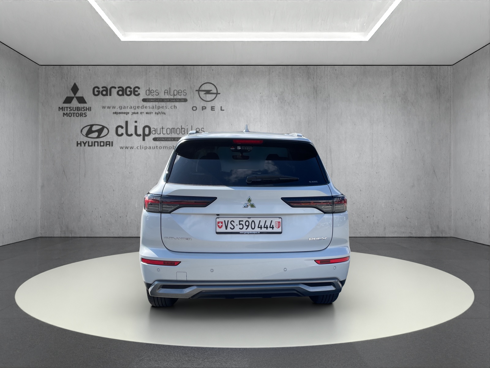 MITSUBISHI Outlander 2.4 PHEV Intense 4x4-image-4